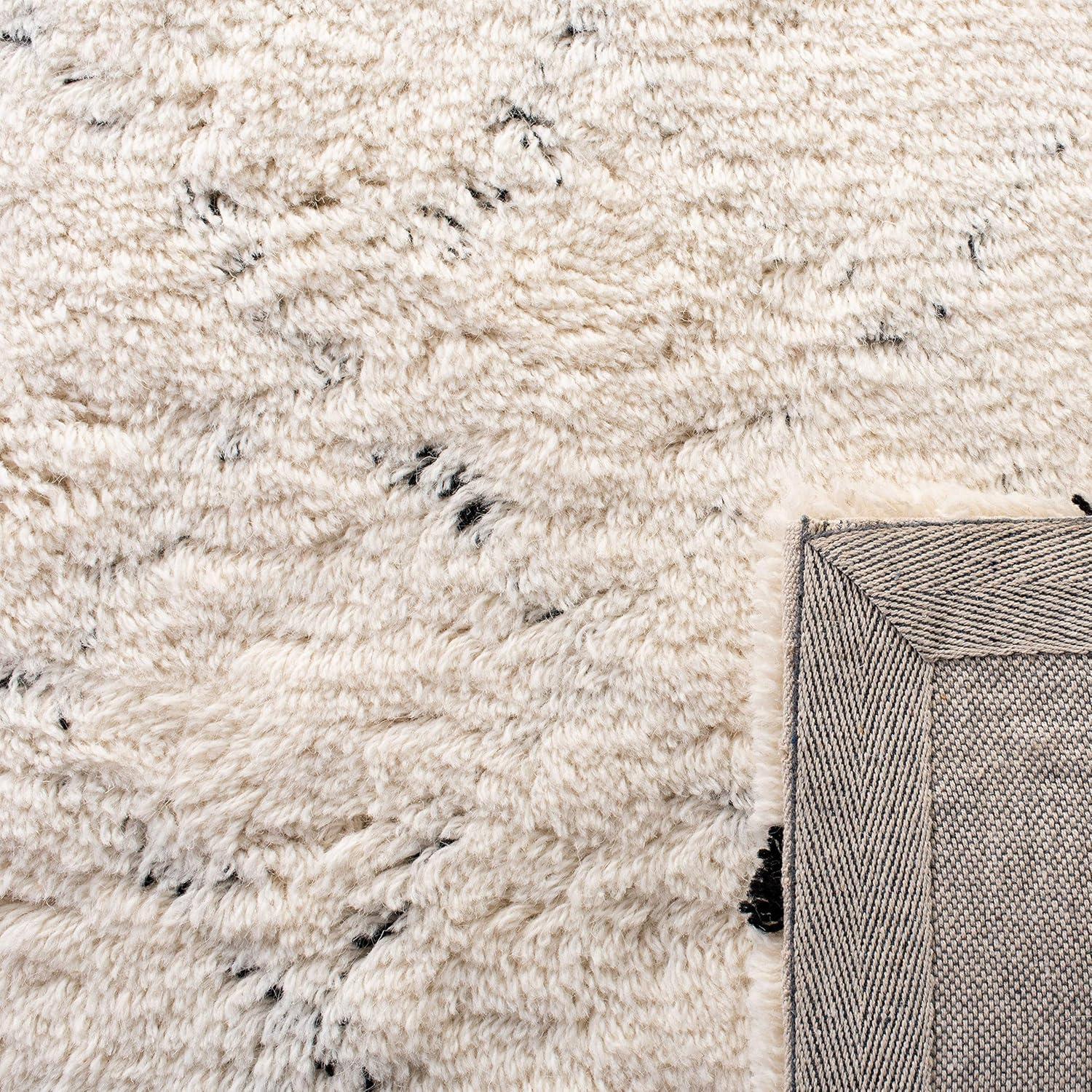 Casablanca CSB914 Hand Tufted Area Rug - Ivory/Black - 8'x10' - Safavieh.