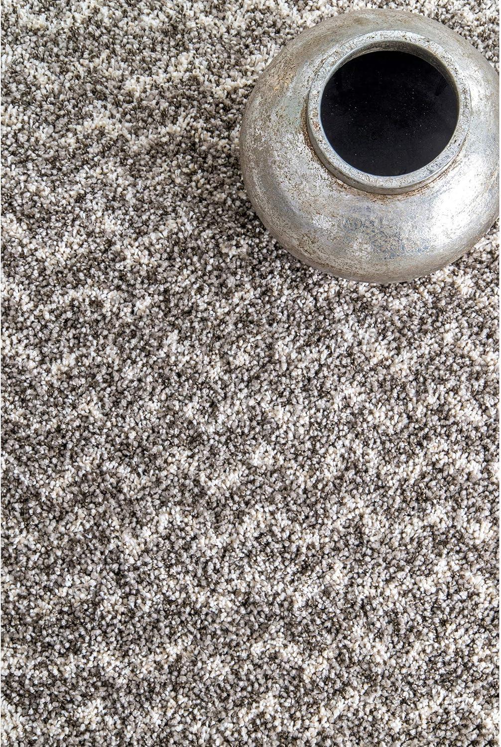 nuLOOM Cuellar Chevron Shaggy Area Rug