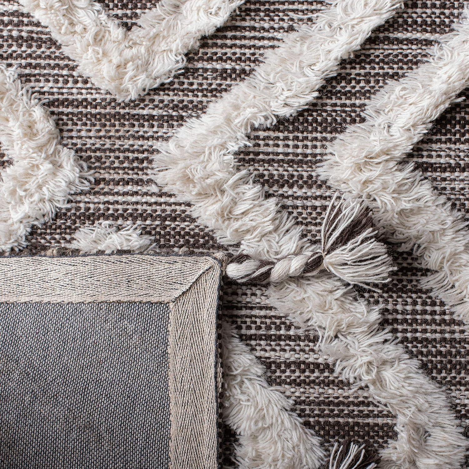 Kenya KNY331 Hand Tufted Runner Rug - Brown/Ivory - 2'3"x8' - Safavieh.