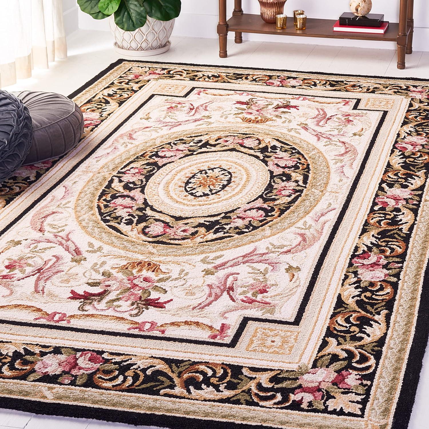 SAFAVIEH Chelsea Patton Floral Wool Area Rug, Ivory/Black, 3'9" x 5'9"