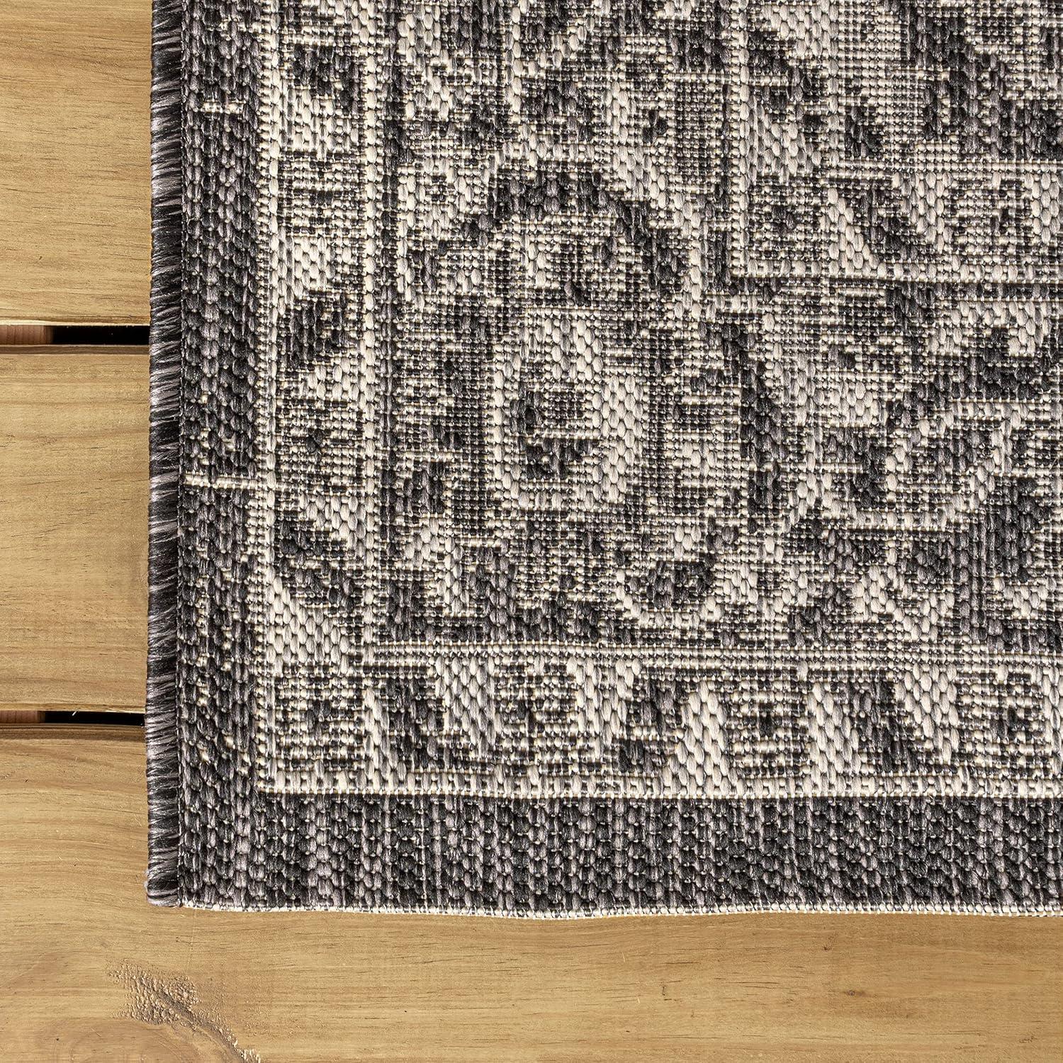 3'x5' Palazzo Vine and Border Textured Weave Indoor/Outdoor Area Rug, Black/Gray - JONATHAN Y