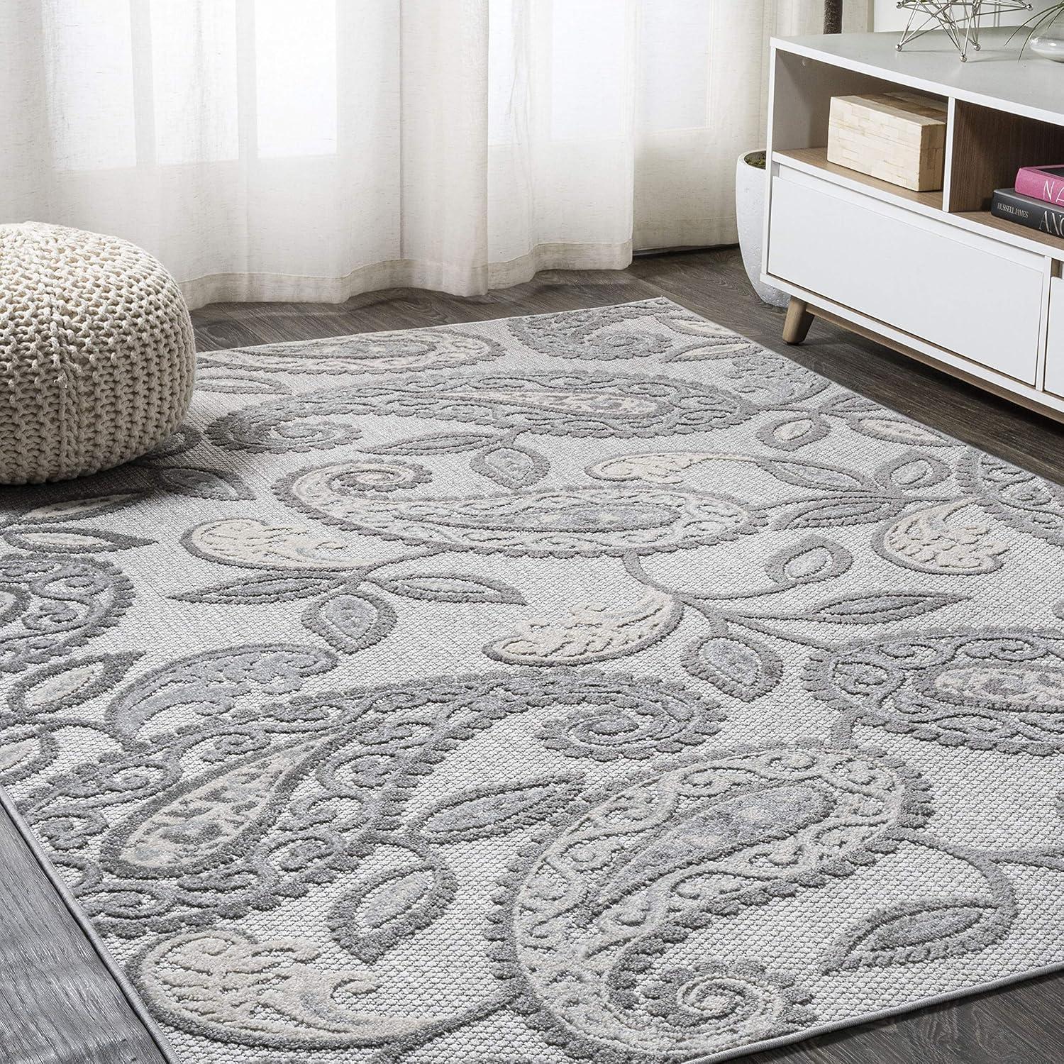 4'x6' Julien Paisley High-Low Indoor/Outdoor Area Rug, Light Gray - JONATHAN Y