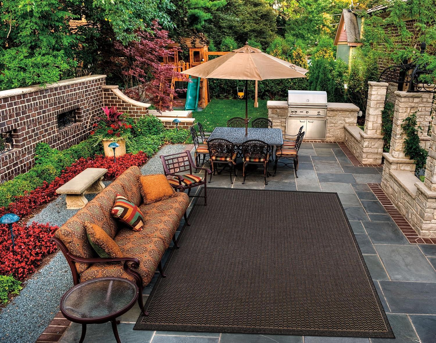 Couristan Recife Saddle Stitch Indoor /Outdoor Area Rug, Champagne- Taupe, 2' x 3'7"