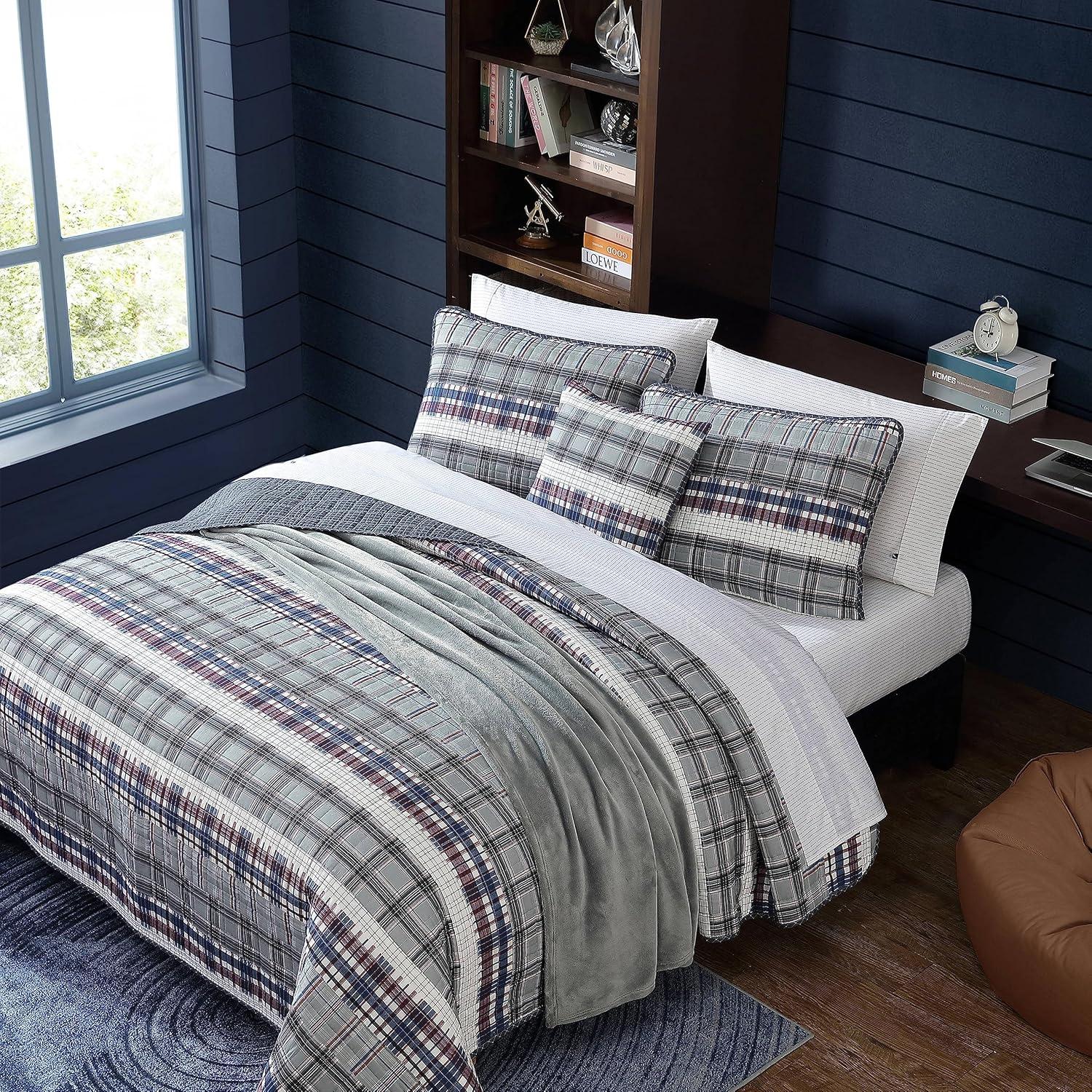 Nautica Marina Cove Cotton Reversible Quilt Bonus Set