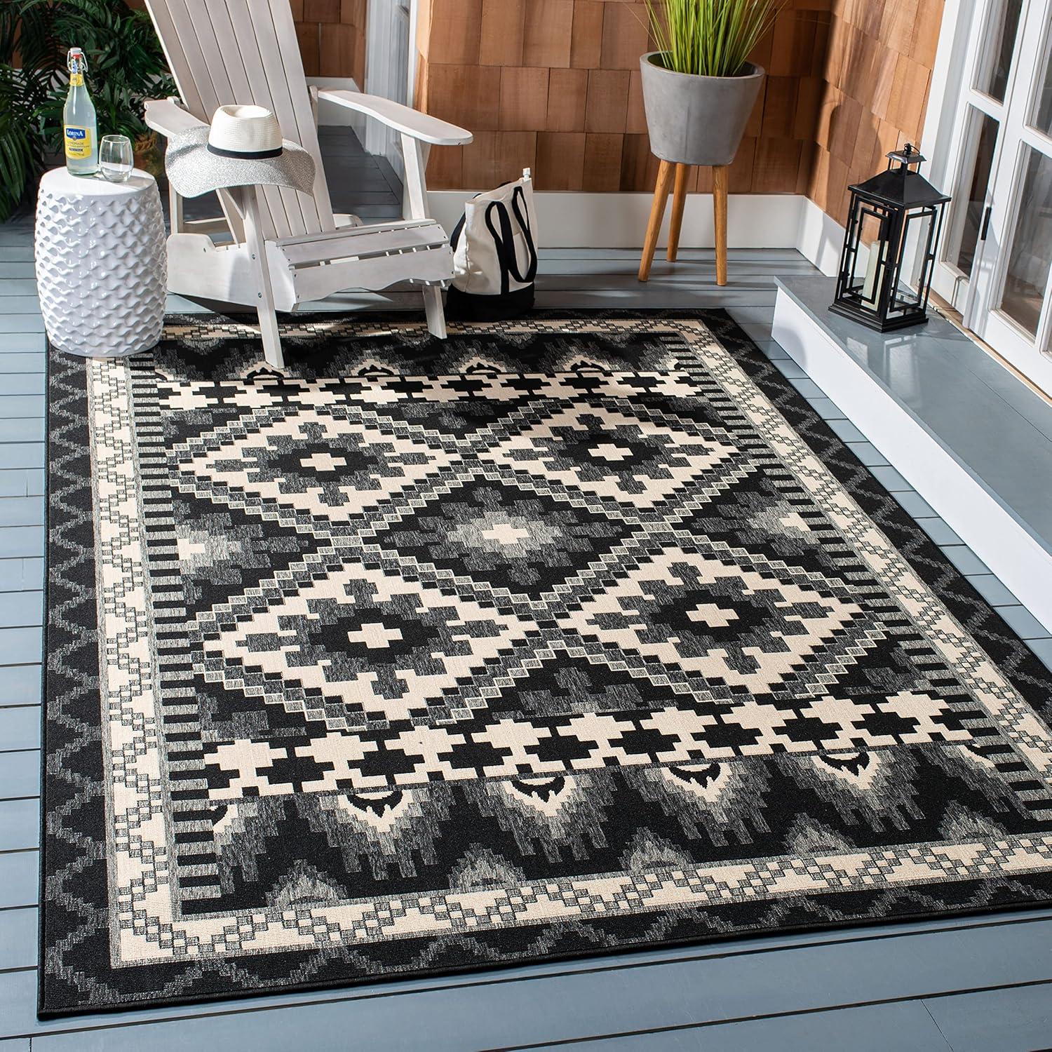 Veranda VER096 Power Loomed Indoor/Outdoor Area Rug - Black/Beige - 6'7"x6'7" - Safavieh.