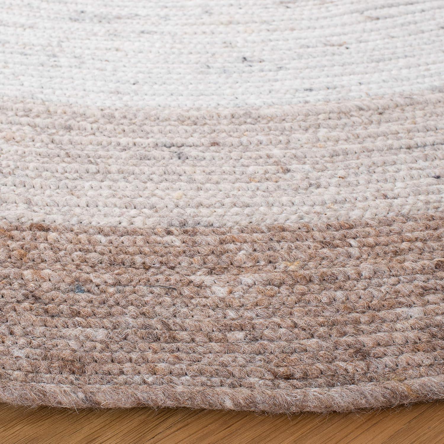 Braided BRD903 Hand Woven Indoor Area Rug - Beige/Ivory - 5' Round - Safavieh