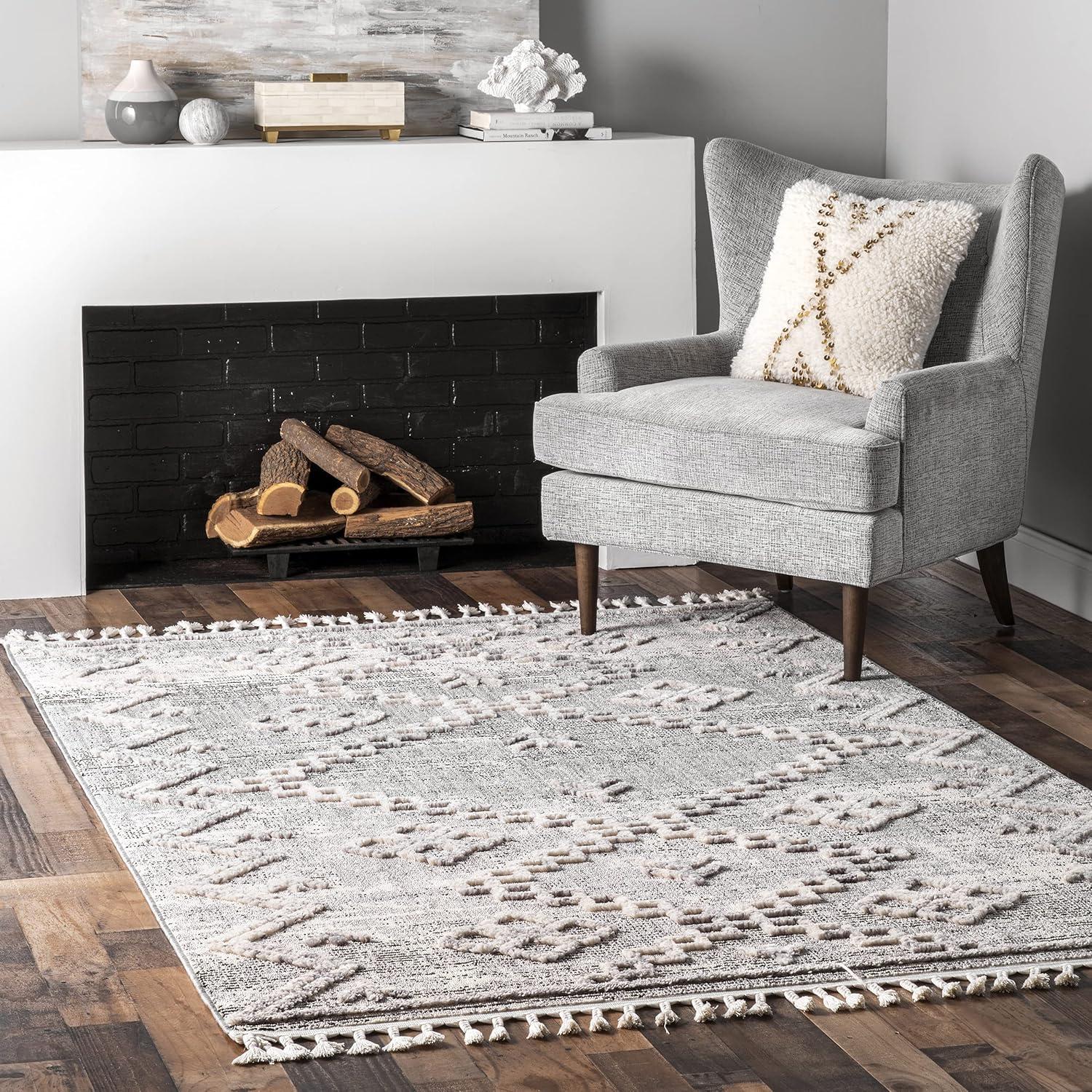 Gray Diamond Textured Tassel Area Rug, 3' x 5'