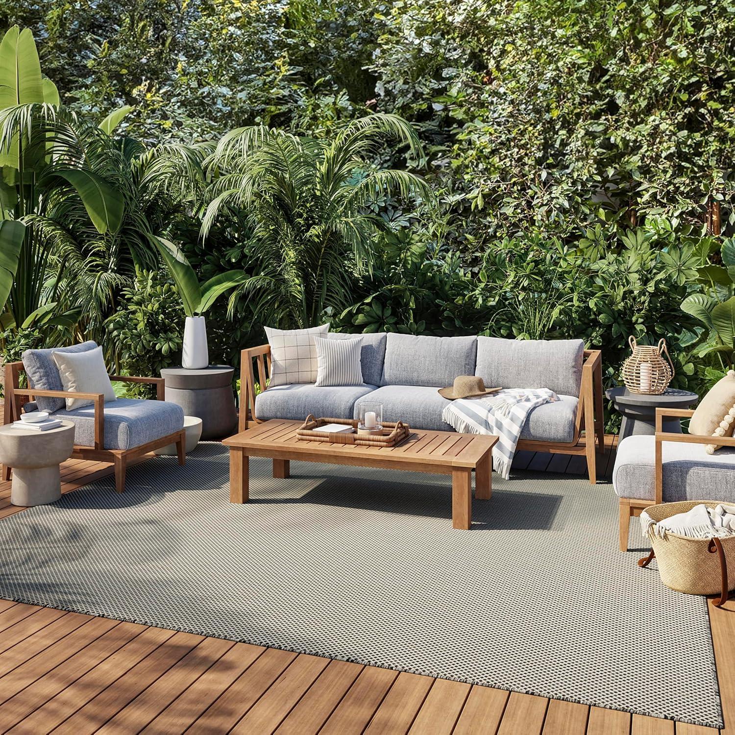 Nourison Courtyard Geometric Indoor / Outdoor Rug