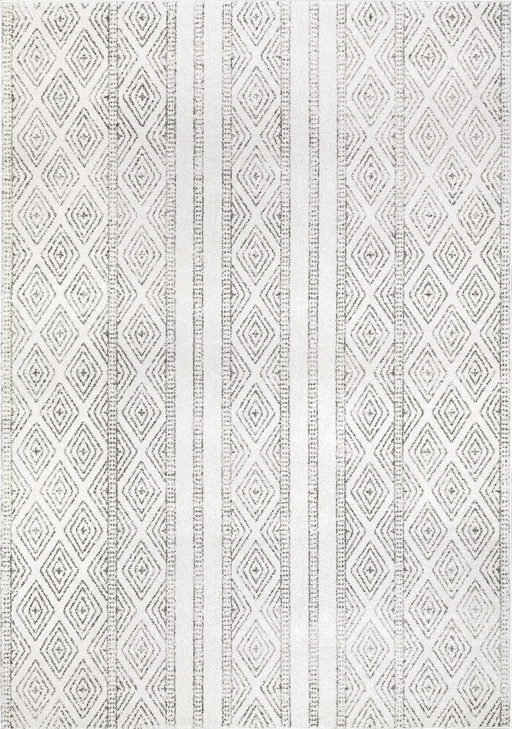 nuLOOM Sarina Tribal Diamonds Accent Rug, 2x3, Grey