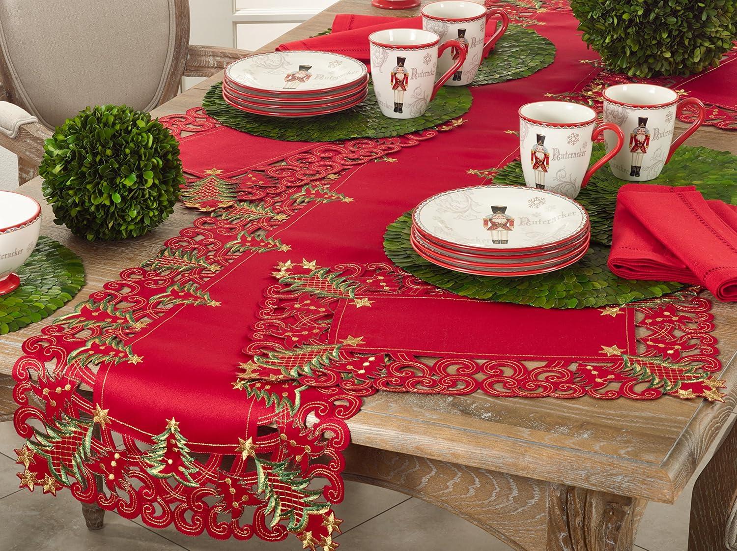 Saro Lifestyle Nostalgic Holiday Christmas Tree Table Runner, Red, 16" x 54"