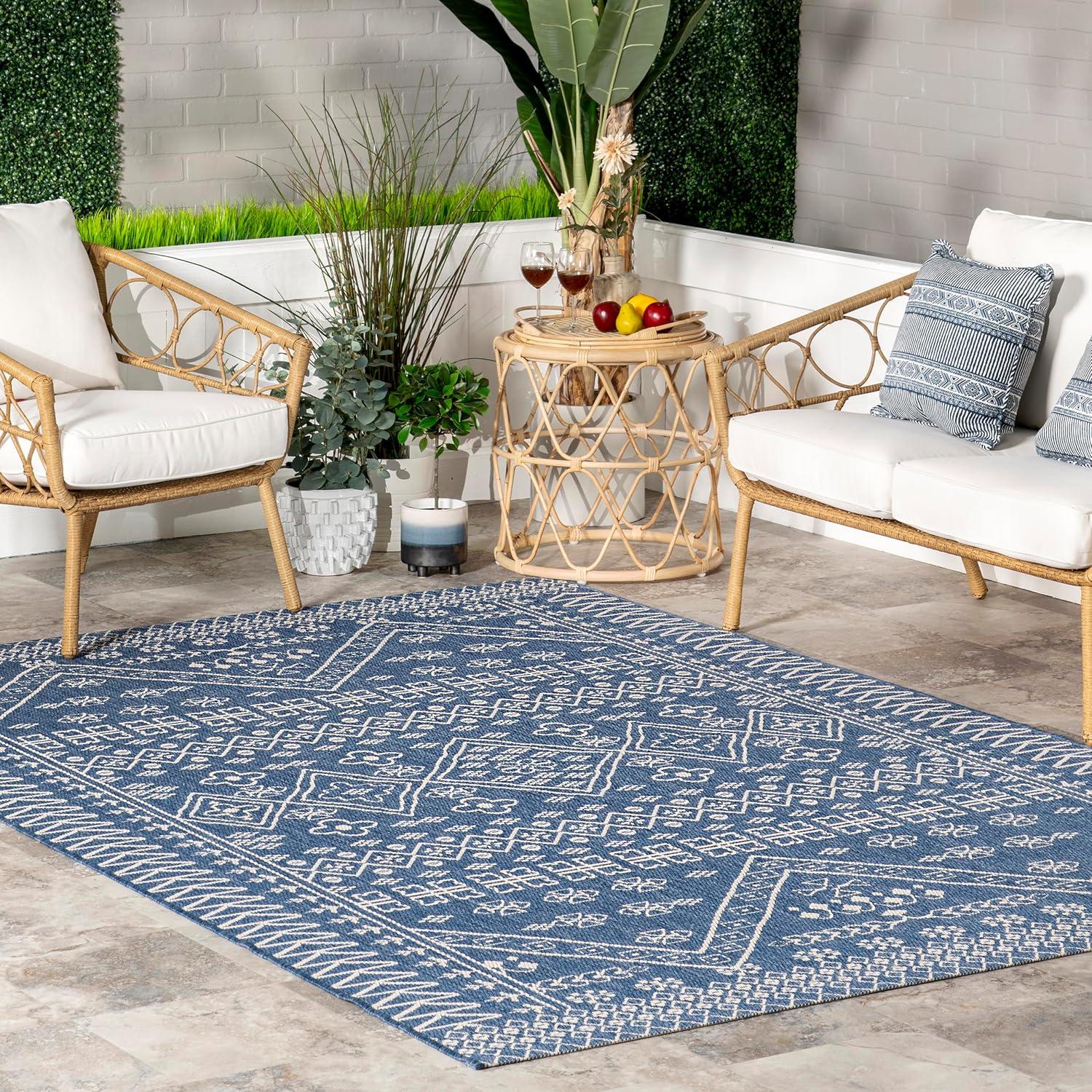 Nuloom Kandace Geometric 2x3 Indoor/Outdoor Accent Rug for Living Room Patio Deck Front Porch Entryway Kitchen, Blue/Ivory