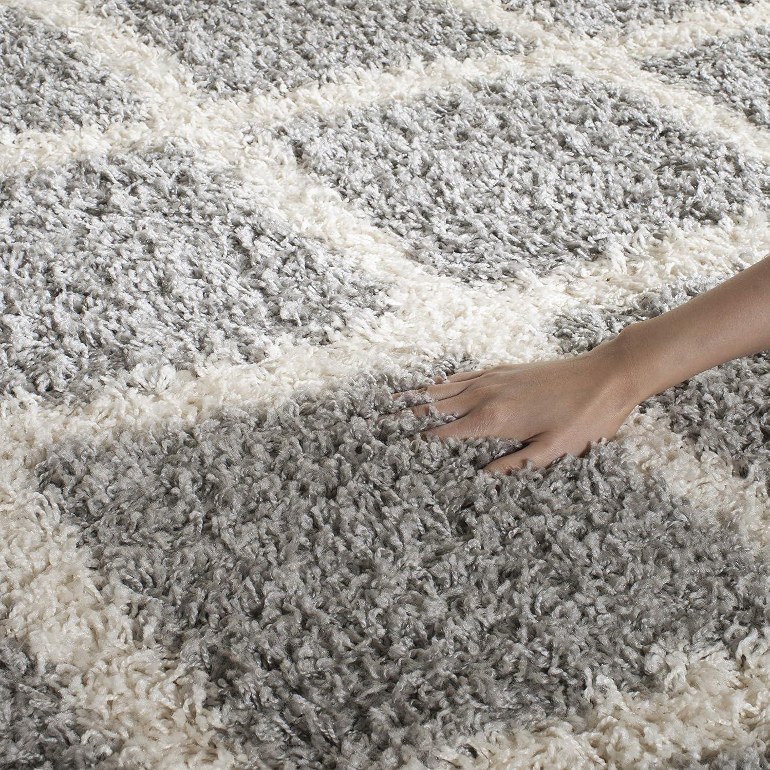 Dallas Shag SGD258 Power Loomed Area Rug  - Safavieh