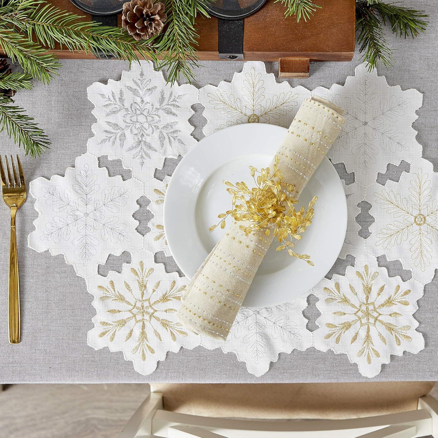 Embroidered Snowflake Placemat (Set of 4)