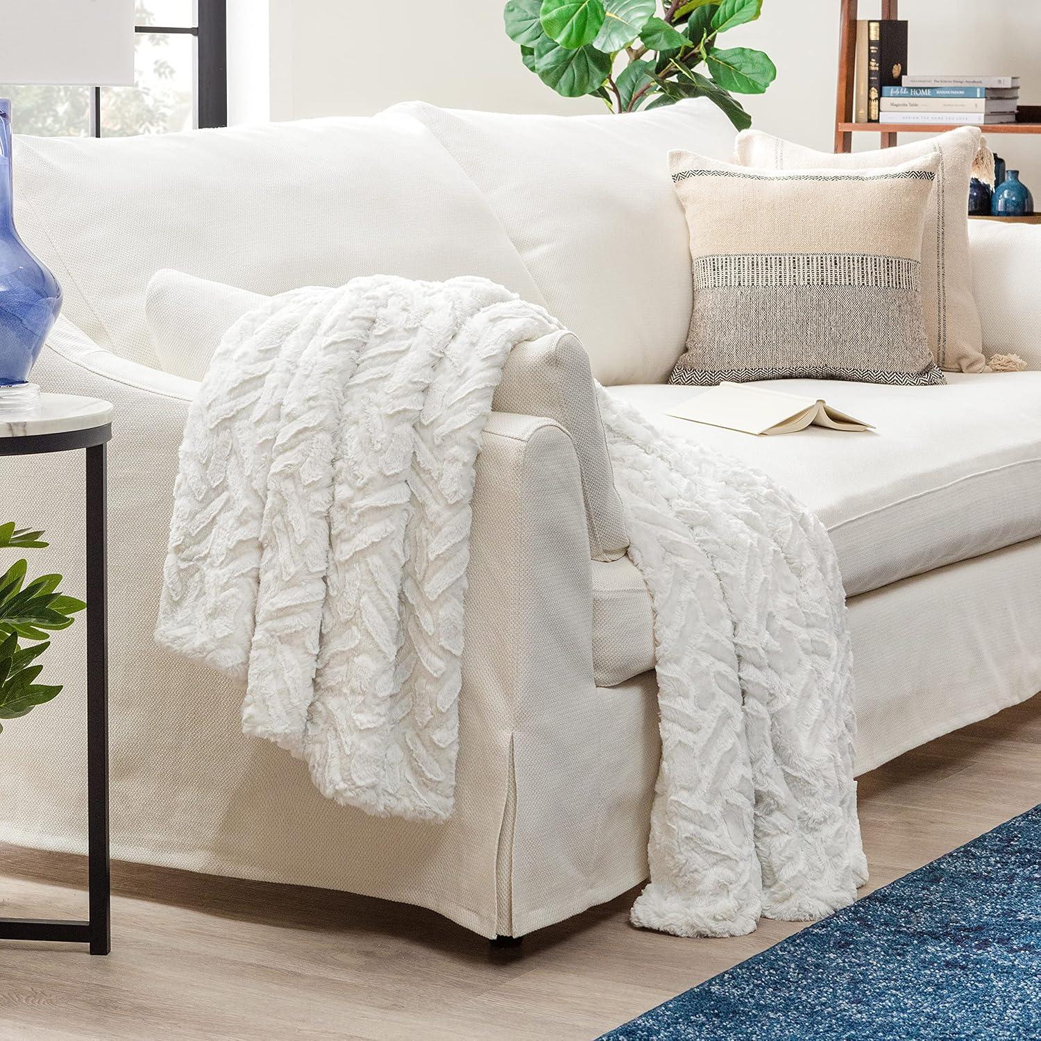Chanasya Blanket