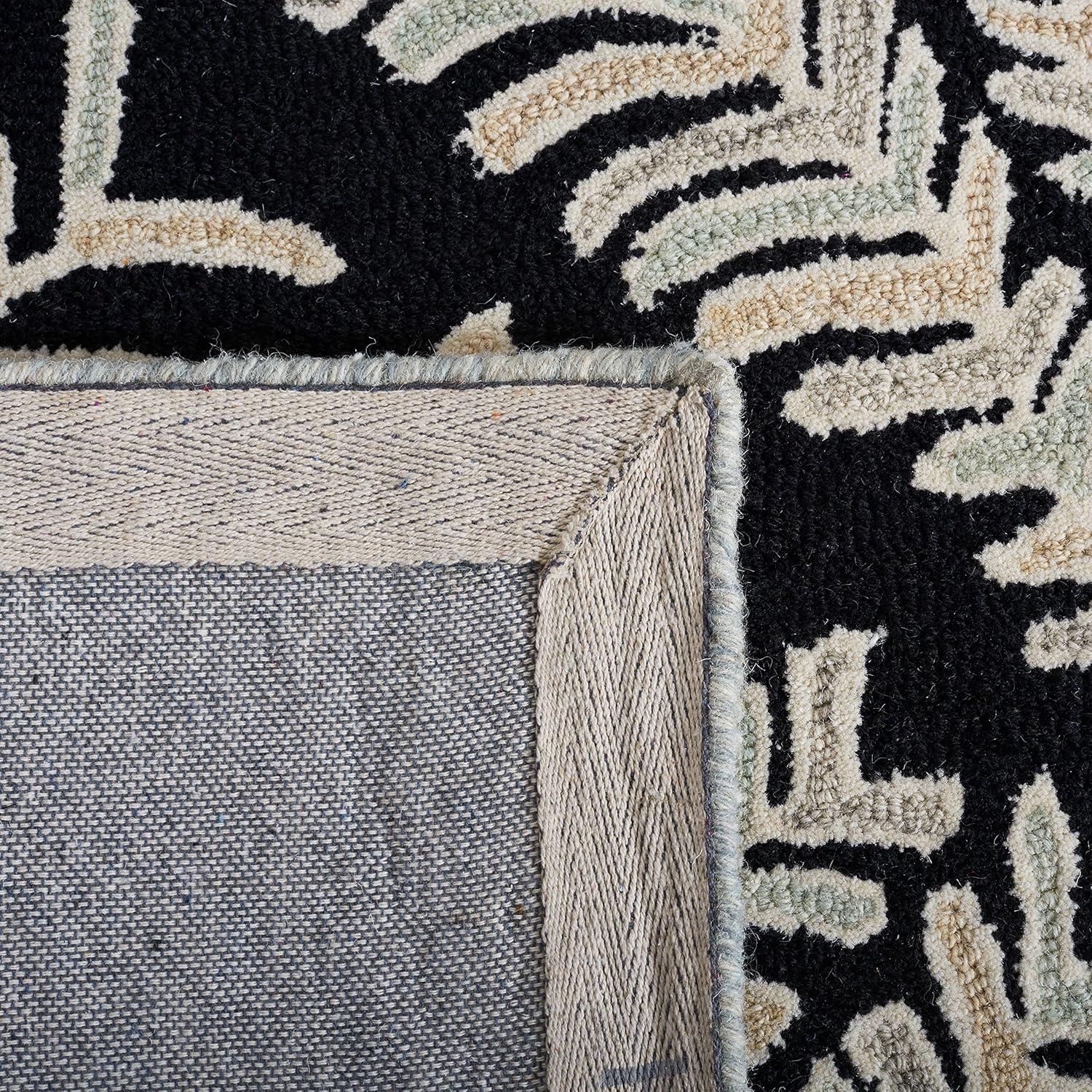 Capri CPR208 Tufted Indoor Area Rug - Black/Ivory - 6'x9' - Safavieh