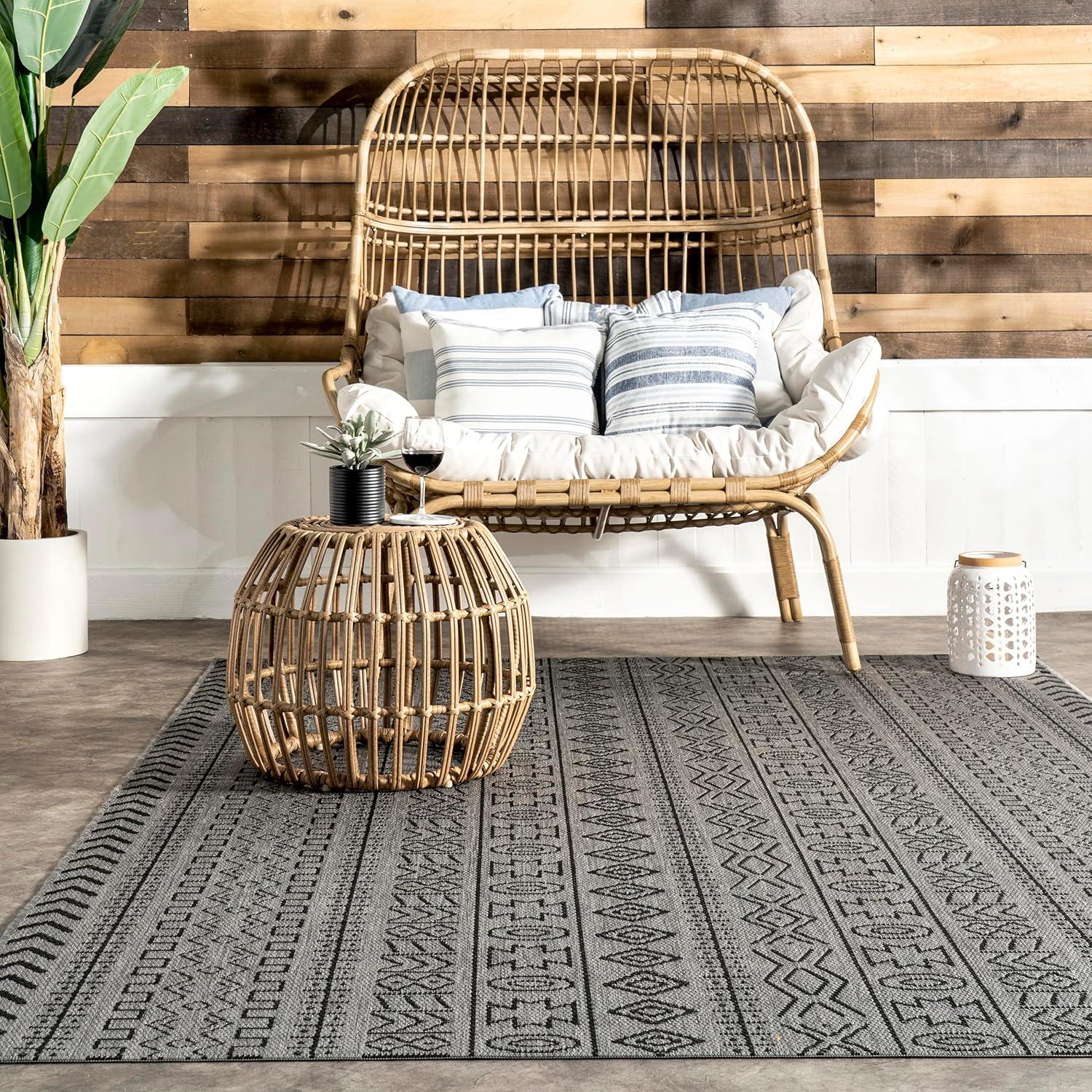 Gray Reversible Synthetic Rectangular Indoor/Outdoor Area Rug, 6' 3" x 9' 2"