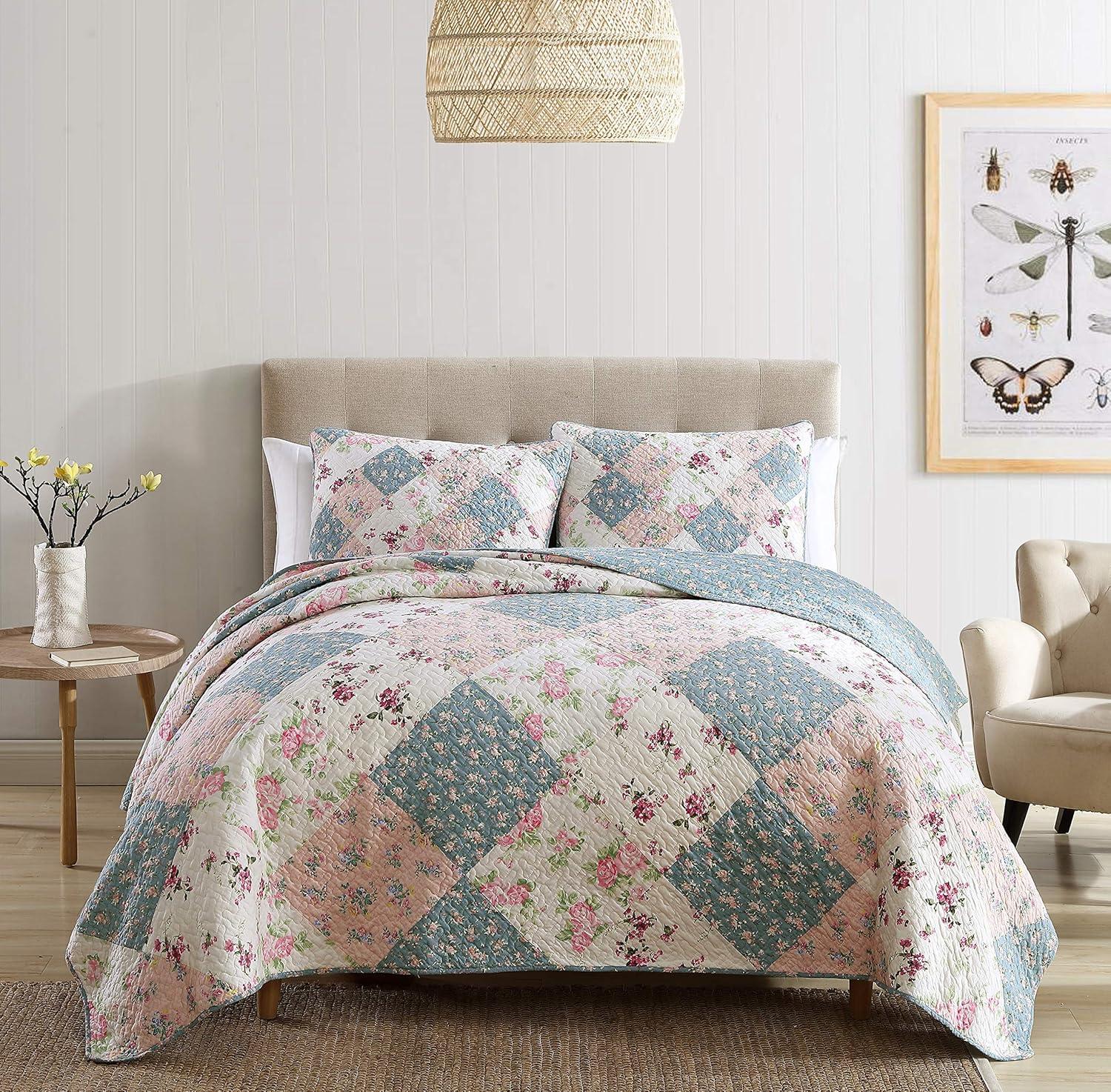 Queen White Cotton Reversible Floral Patchwork Quilt Set