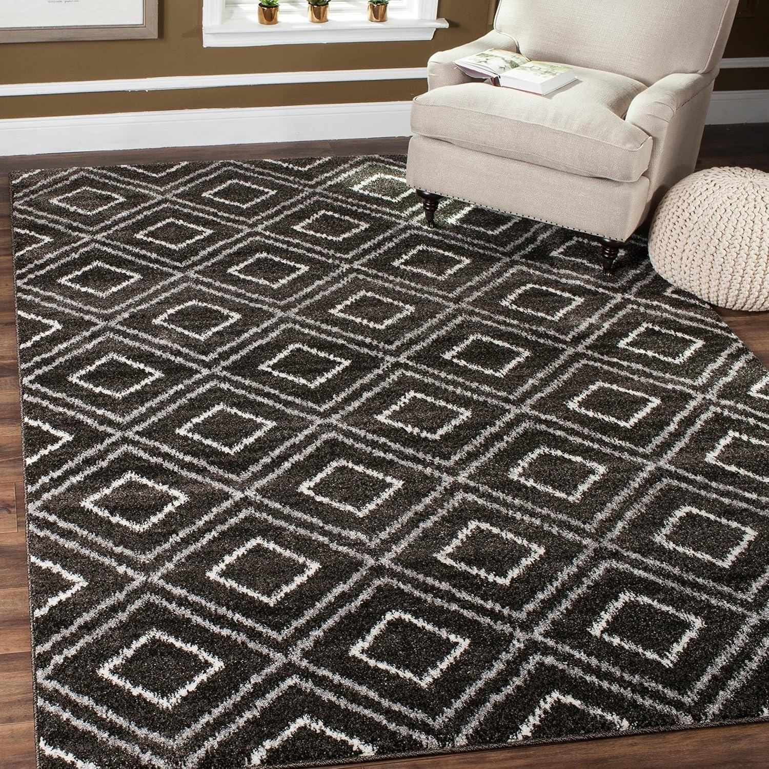 SAFAVIEH Tunisia Mandy Geometric Diamonds Area Rug, Anthracite/Cream, 8' x 10'