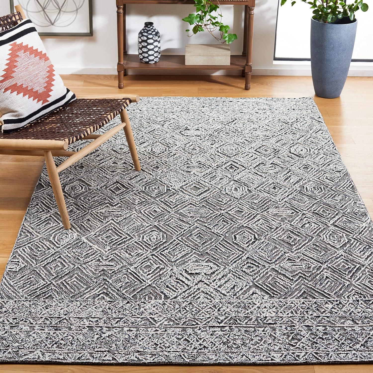 Handmade Black and Ivory Geometric Wool Area Rug, 6' Square