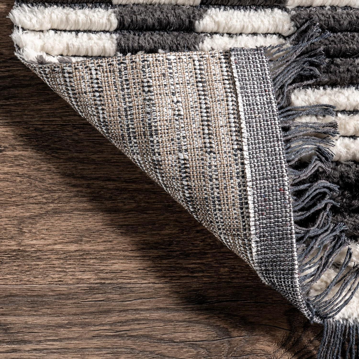 Nuloom Pania Geometric 4x6 Indoor Area Rug for Living Room Bedroom Dining Room Kitchen, Dark Grey