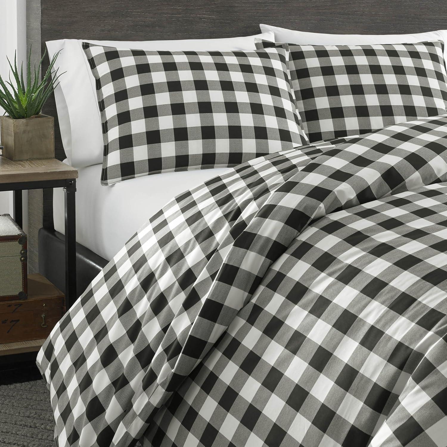 Eddie Bauer  Black/White Mountain Plaid Comforter Set