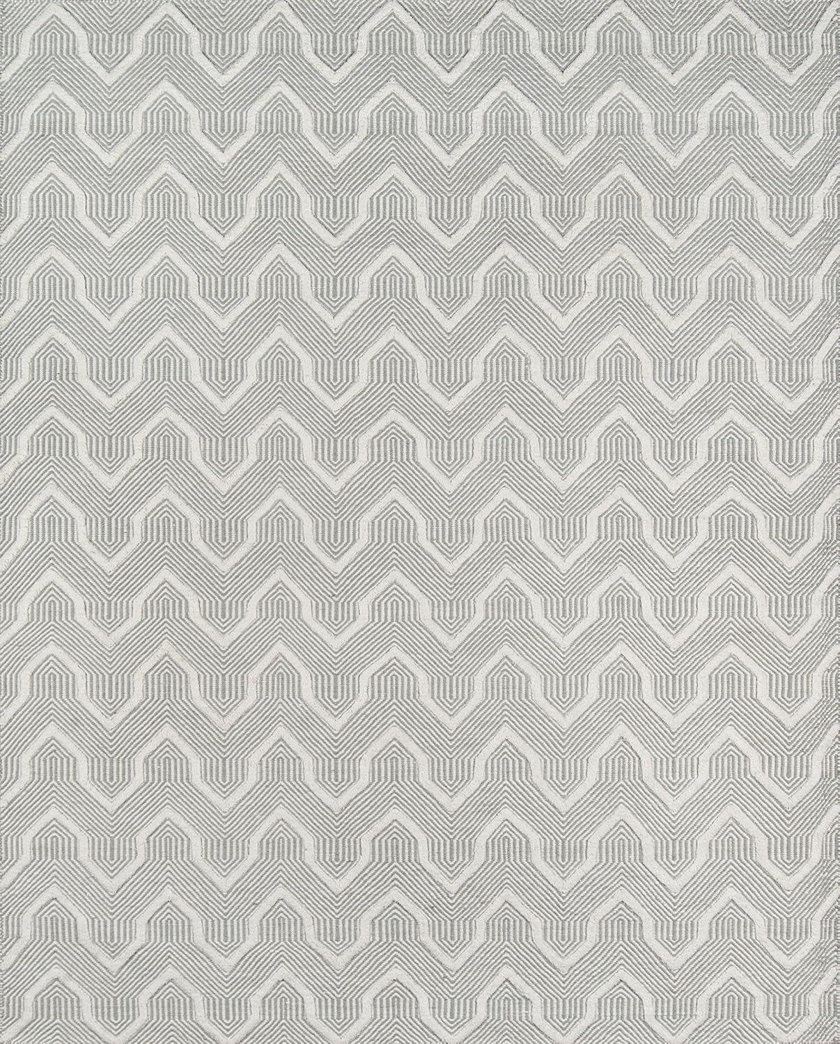 Gray Geometric Handwoven Wool Area Rug 3'9" x 5'9"