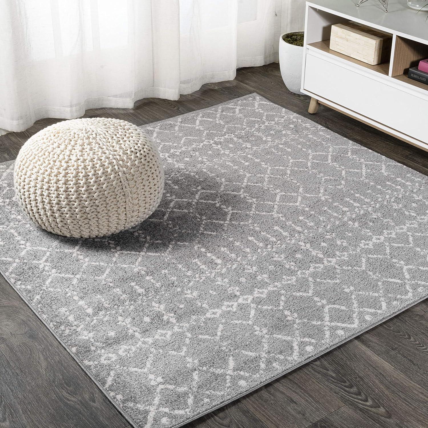 JONATHAN Y Moroccan HYPE Boho Vintage Diamond Gray/Ivory 5' Square Area Rug