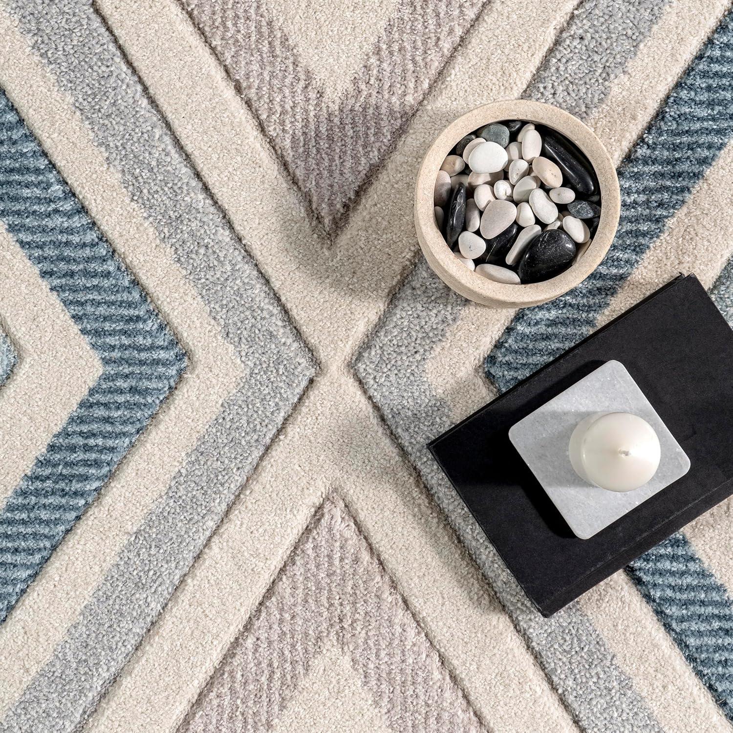 Nuloom Neveah Contemporary Chevron Indoor Area Rug