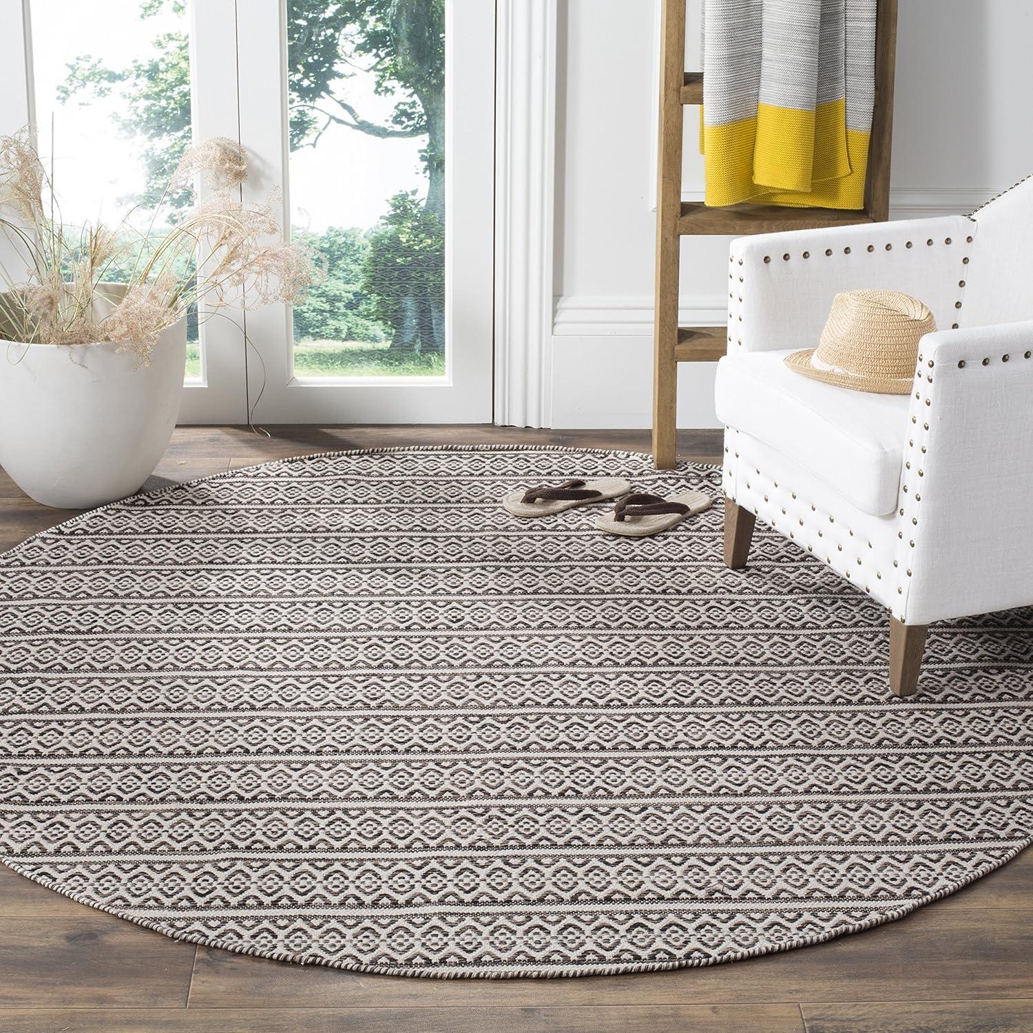 Montauk MTK341 Hand Woven Indoor Area Rug - Ivory/Black - 4' Round - Safavieh.