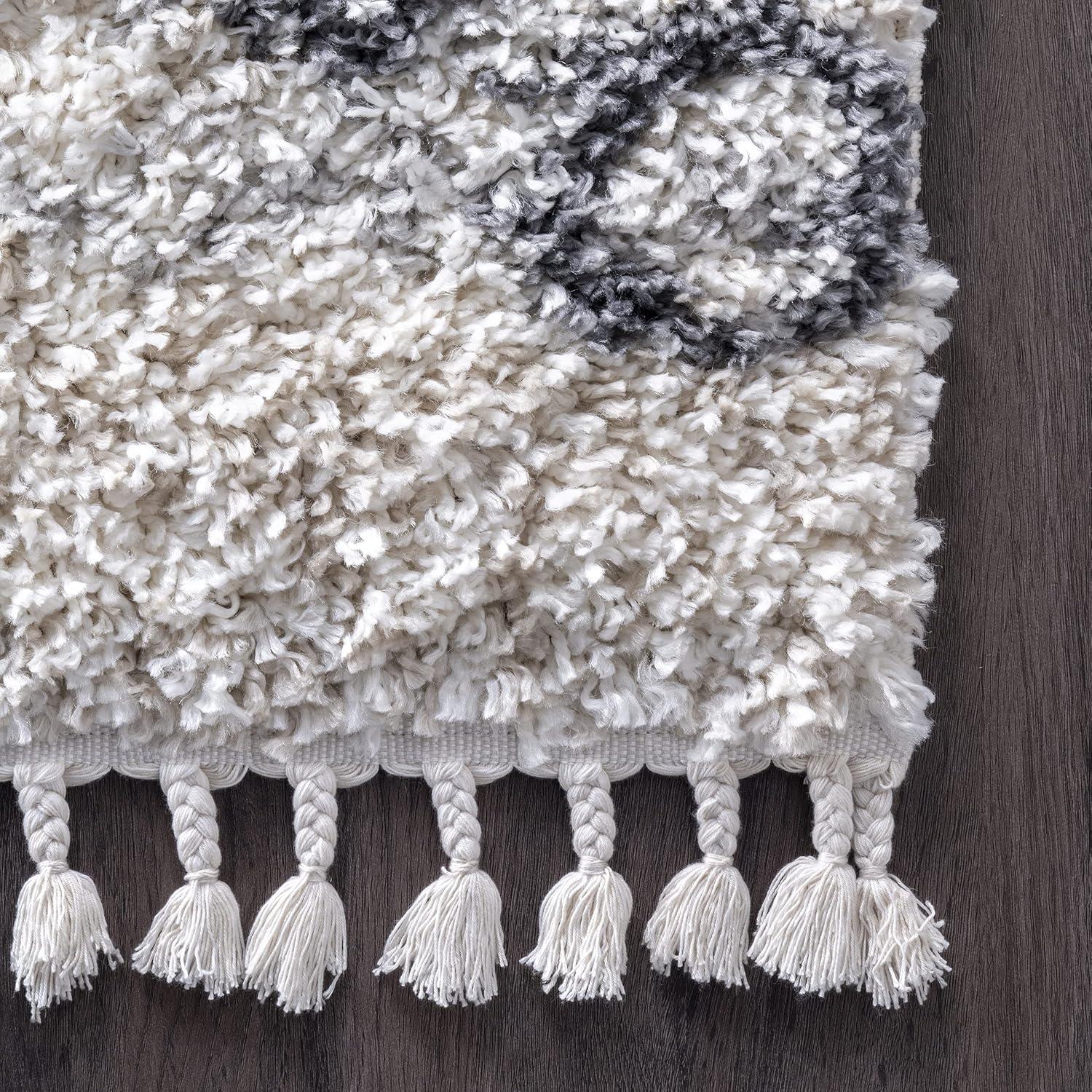 Nuloom Kristi Moroccan 3x5 Accent Shag Indoor Area Rug for Living Room Bedroom Dining Room Nursery Entryway, Grey/Ivory