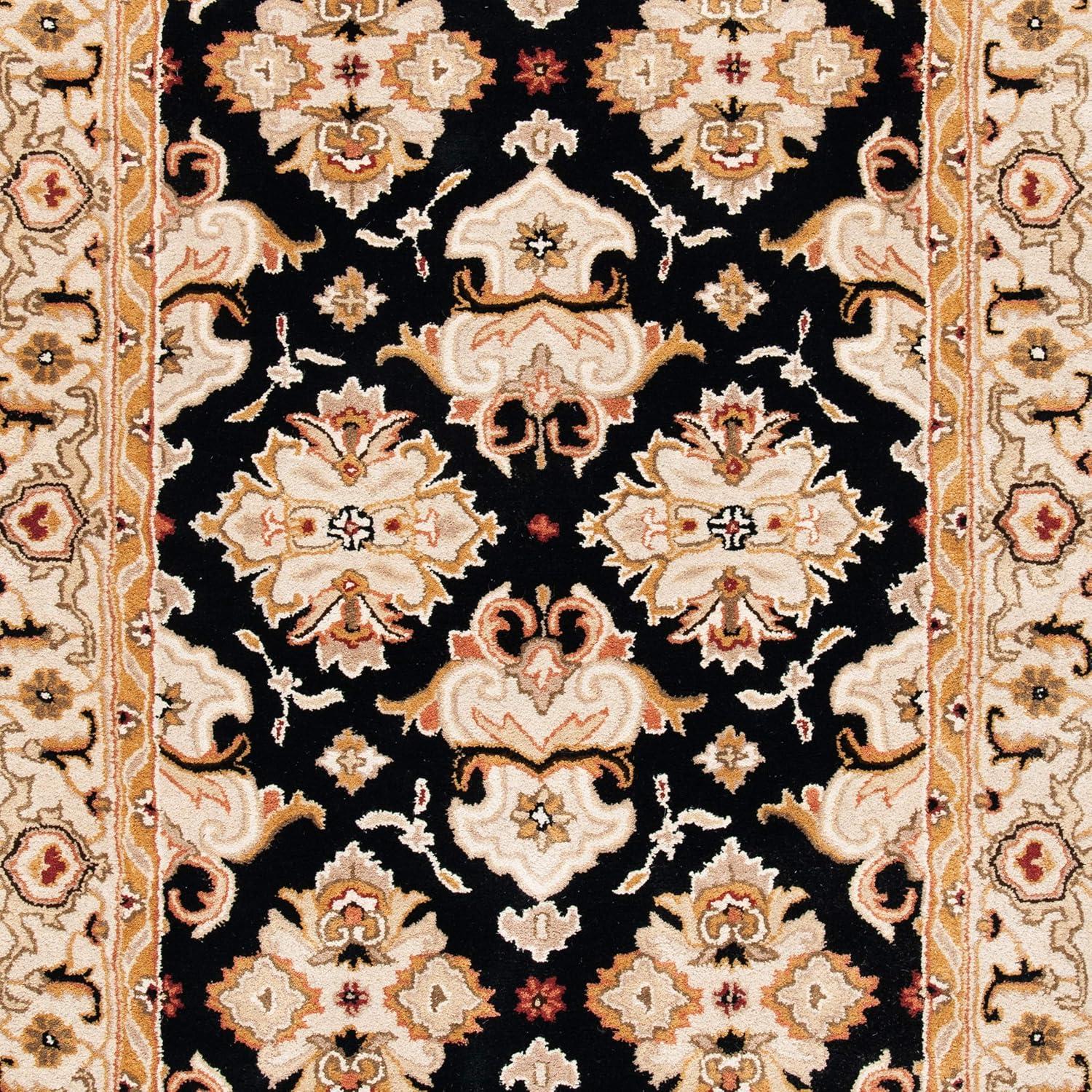 SAFAVIEH Heritage Braganza Traditional Wool Area Rug, Black/Ivory, 2'3" x 4'