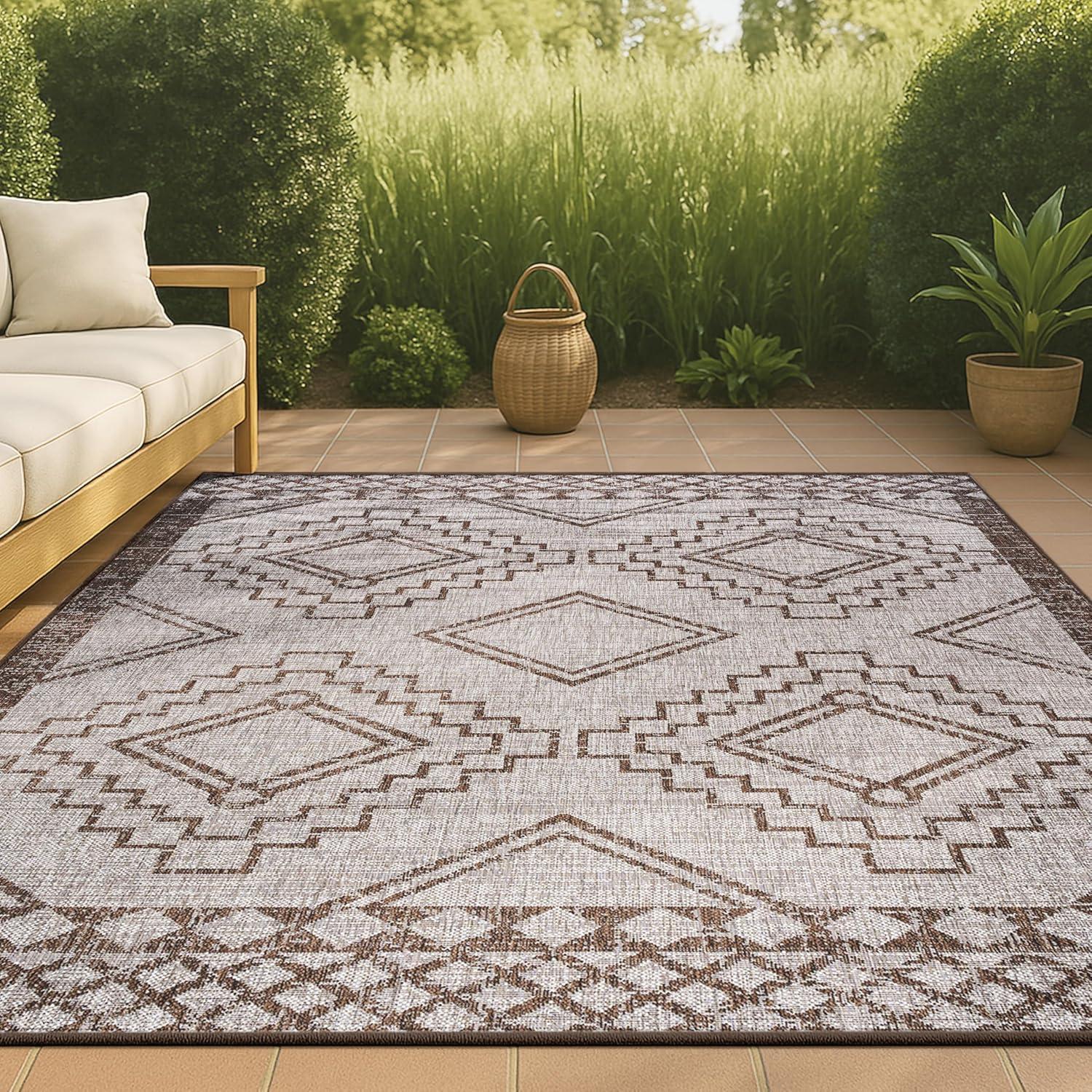 4'x6' Marokko Diamond  Medallion Indoor/Outdoor Area Rug, Beige/Brown - JONATHAN Y