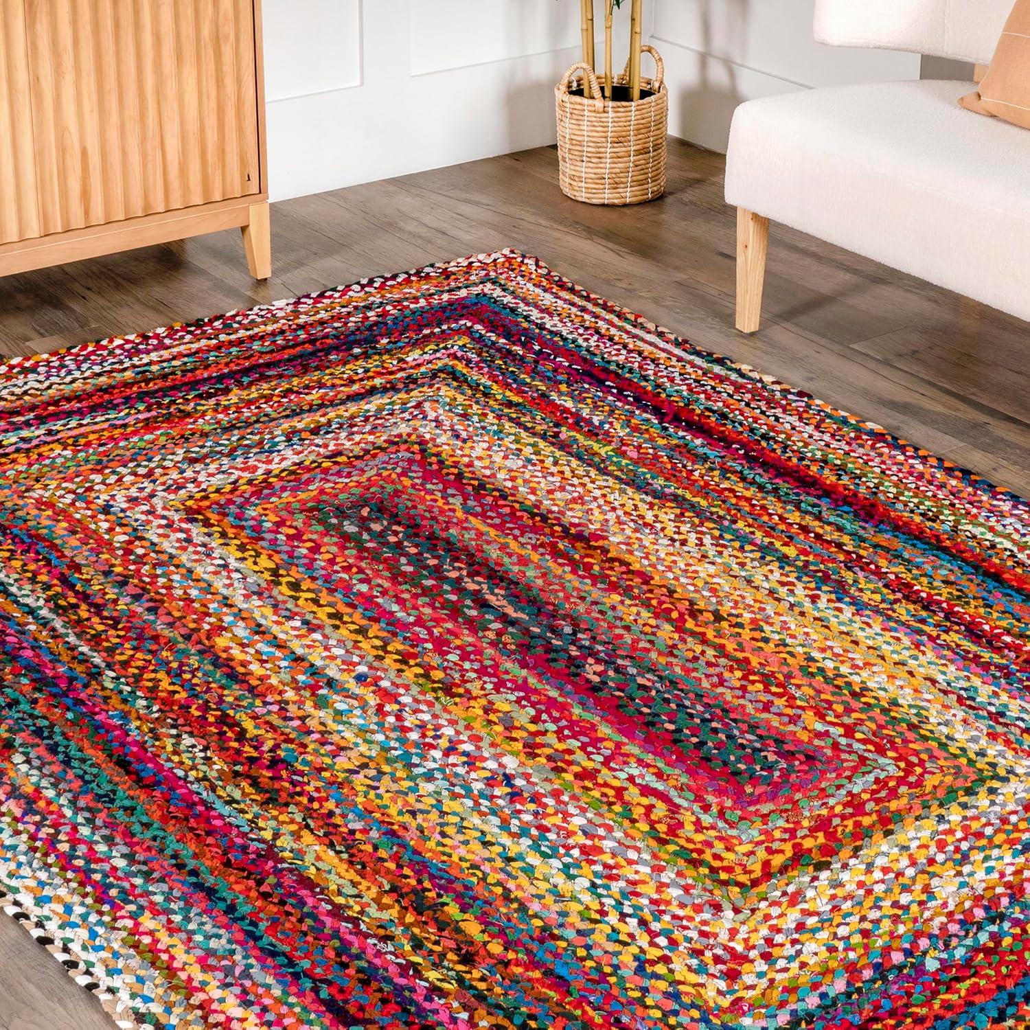 Handmade Multicolor Cotton Braided 26" Accent Rug