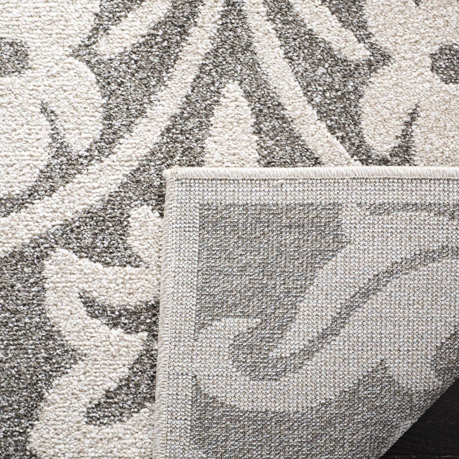 Amherst AMT424 Power Loomed Indoor Accent Rug - Dark Grey/Beige - 3'x5' - Safavieh