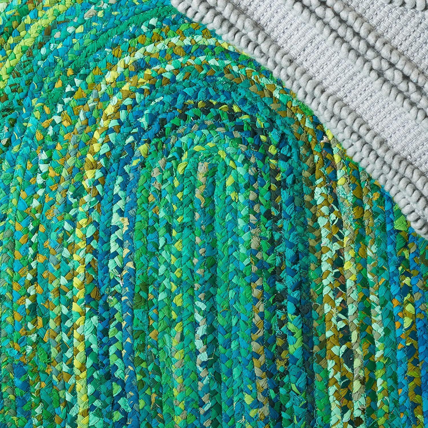 Braided BRD452 Hand Woven Indoor Area Rug - Green - 4'x6' Oval - Safavieh