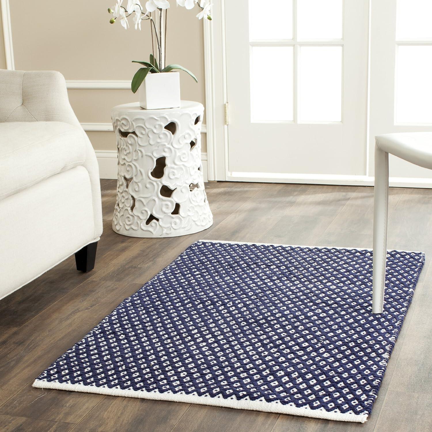 Boston BOS685 Power Loomed Area Rug  - Safavieh