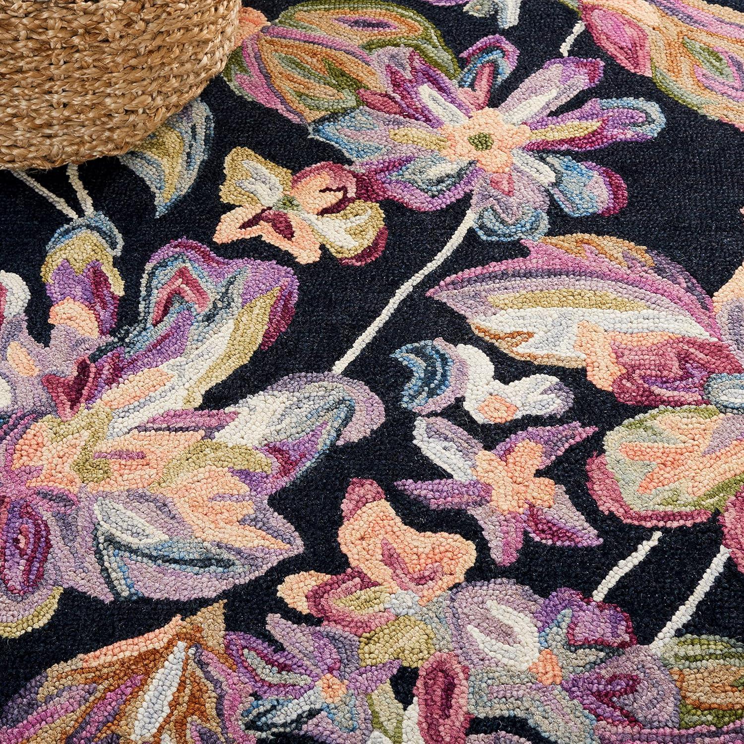 Handmade Black and Plum Floral Wool Area Rug, 3' x 5'