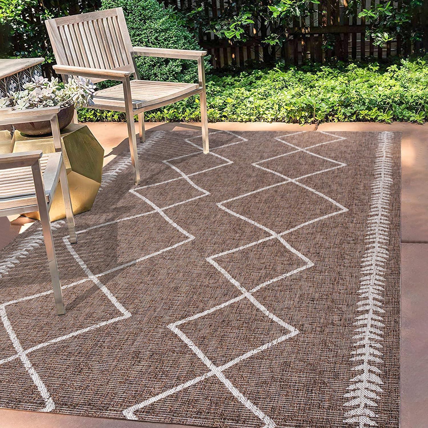 5' X 8' Derya Diamond Trellis Indoor/Outdoor Area Rug, Brown/Beige - JONATHAN Y