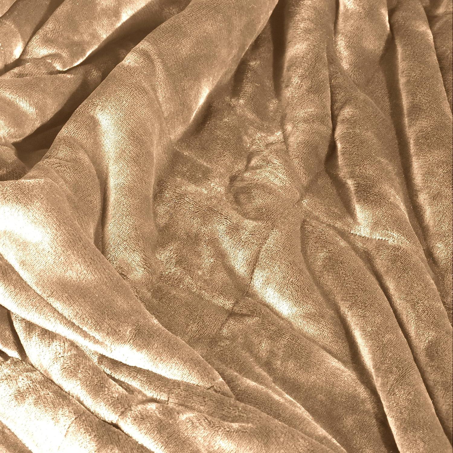 Vellux Queen Plush Lux Warm Blankets - All Season Blankets - Lightweight Quilted Blanket Full Queen Size - Ultra Soft Luxury Hotel Blanket - Box Stitched Blanket (Queen, Beige)