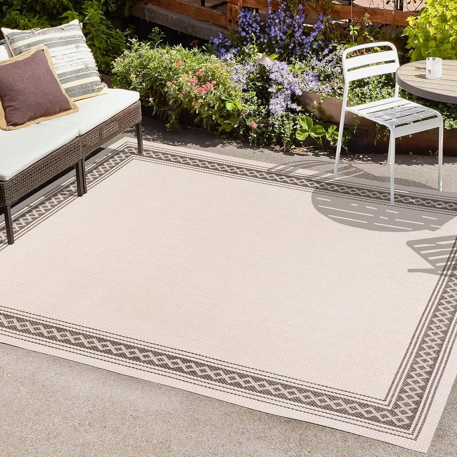 3' x 5' Lucia Classic Diamond Border Indoor/Outdoor Area Rug, Cream/Black - JONATHAN Y