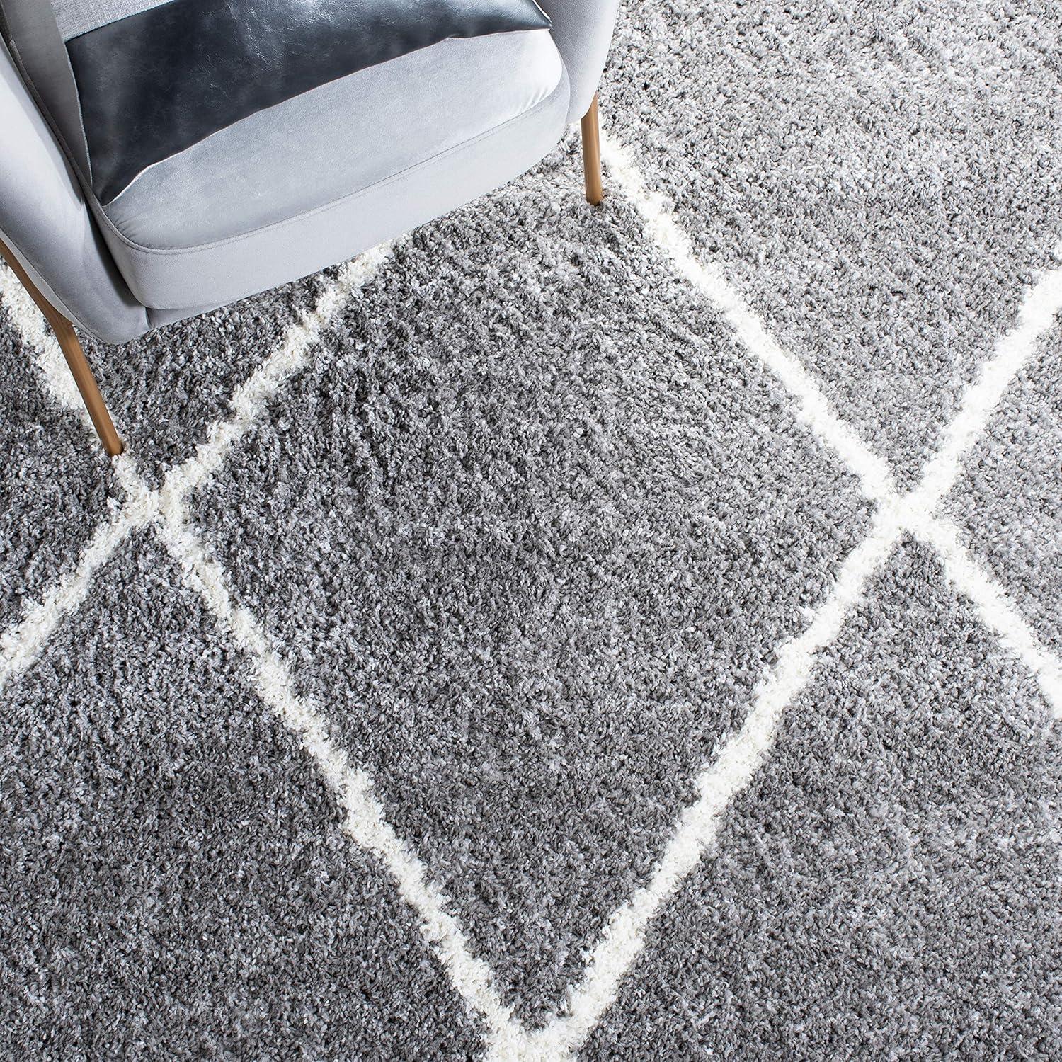 August Shag 500 AUG531 Power Loomed Indoor Area Rug - Light Grey/Ivory - 5'-5"x7'-7" - Safavieh