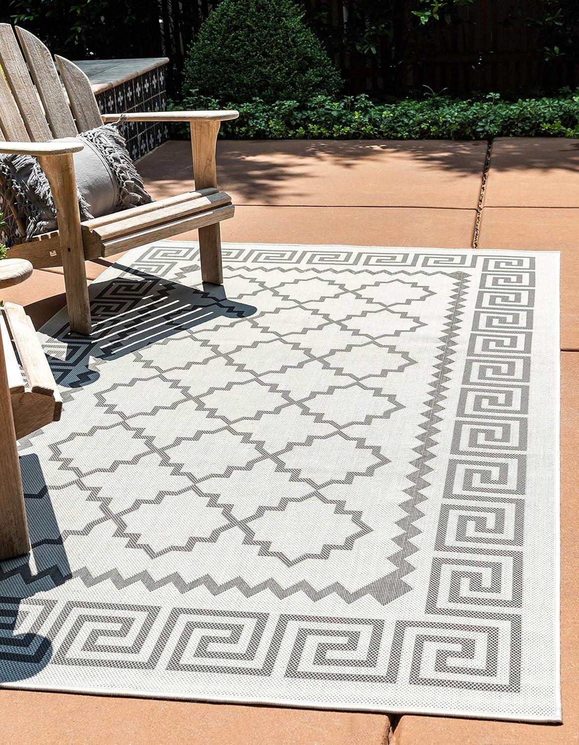 Unique Loom Outdoor Trellis Collection Area Rug - Stars (2' 2" x 3' 1" Rectangle Gray/Silver)