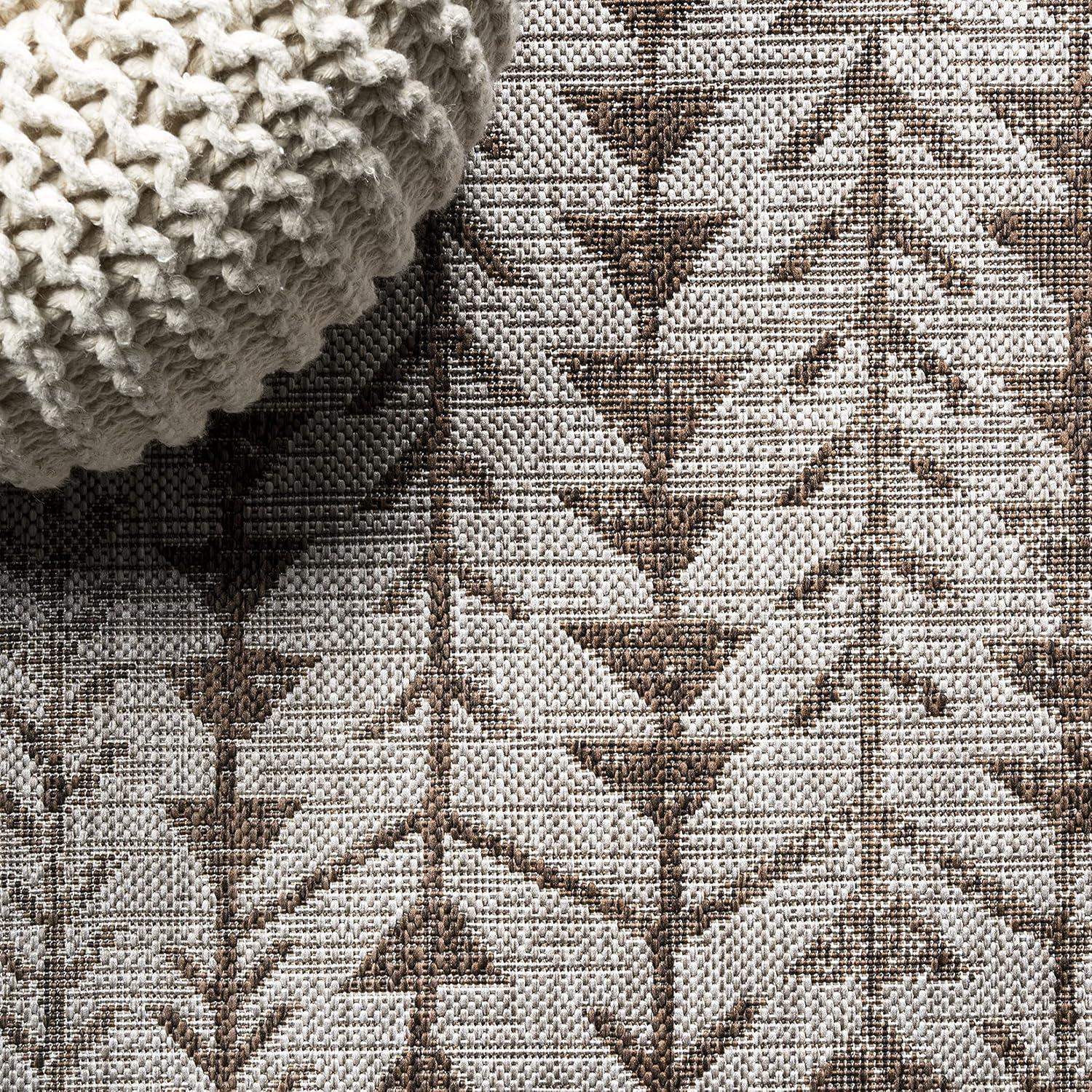 3'x5' Tokay Bohemian Geometric Indoor/Outdoor Area Rug, Beige/Brown - JONATHAN Y