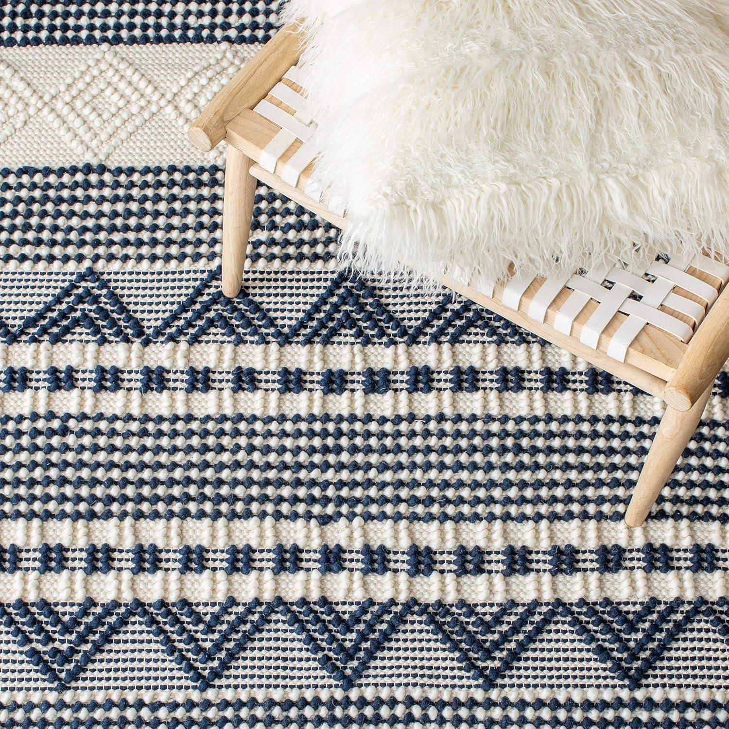 Southwestern Hand Woven Wool/Cotton Southwestern Rug in Dark Navy/Ivory