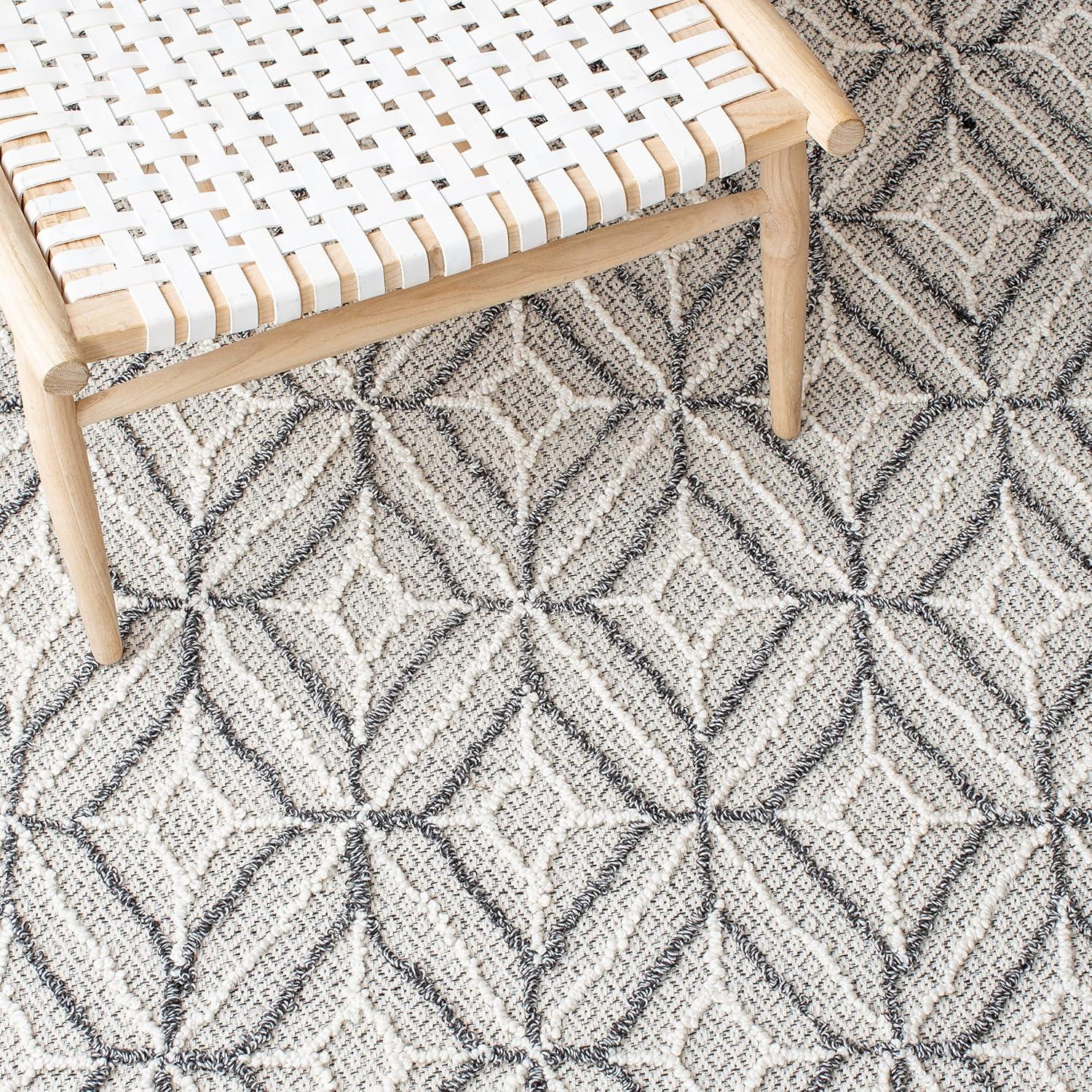 Trace TRC212 Hand Tufted Area Rug - Grey/Black - 6'x6' - Safavieh.