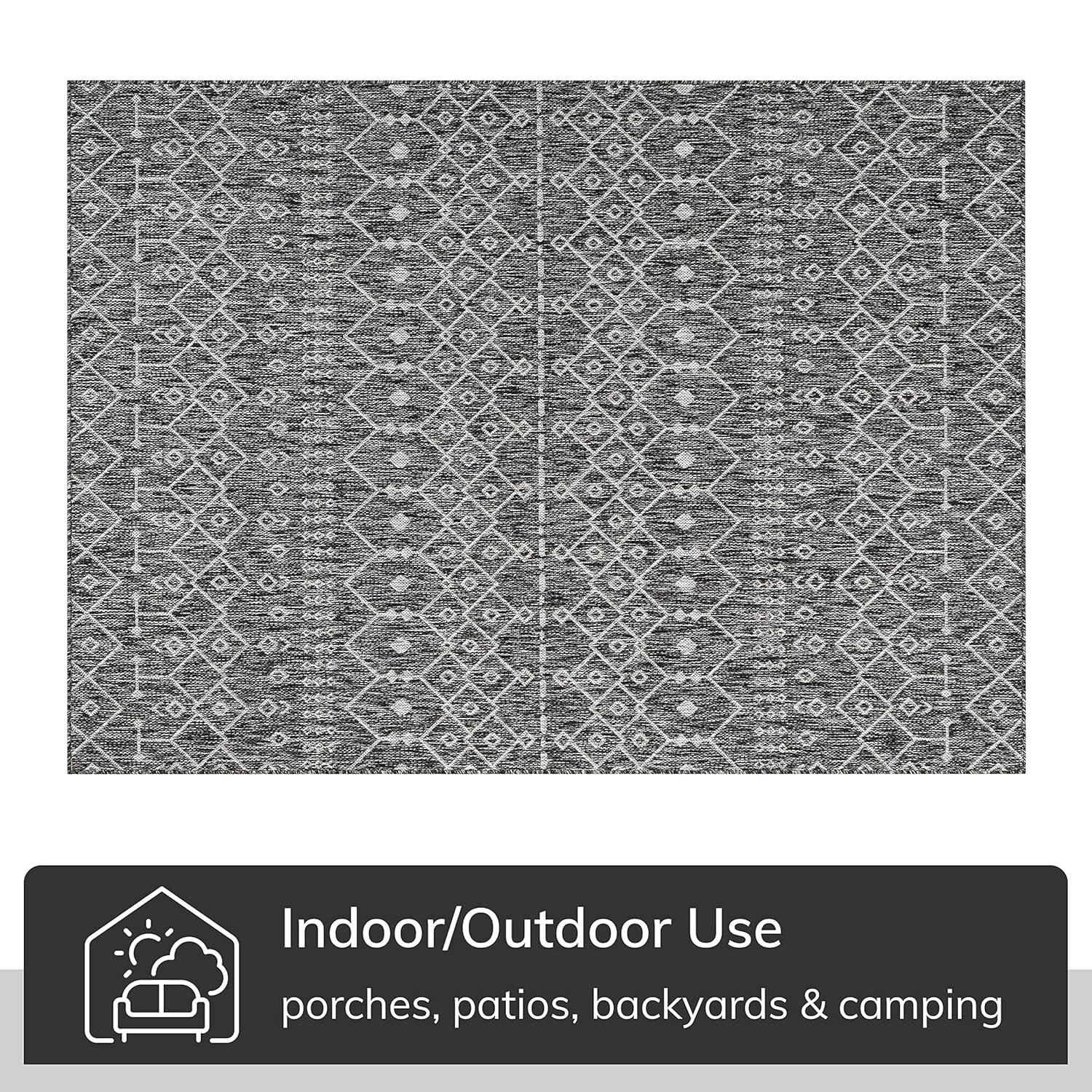 Well Woven Nors Dark Grey Indoor/Outdoor Flat Weave Pile Nordic Lattice Pattern Area Rug (5'3" x 7'3")