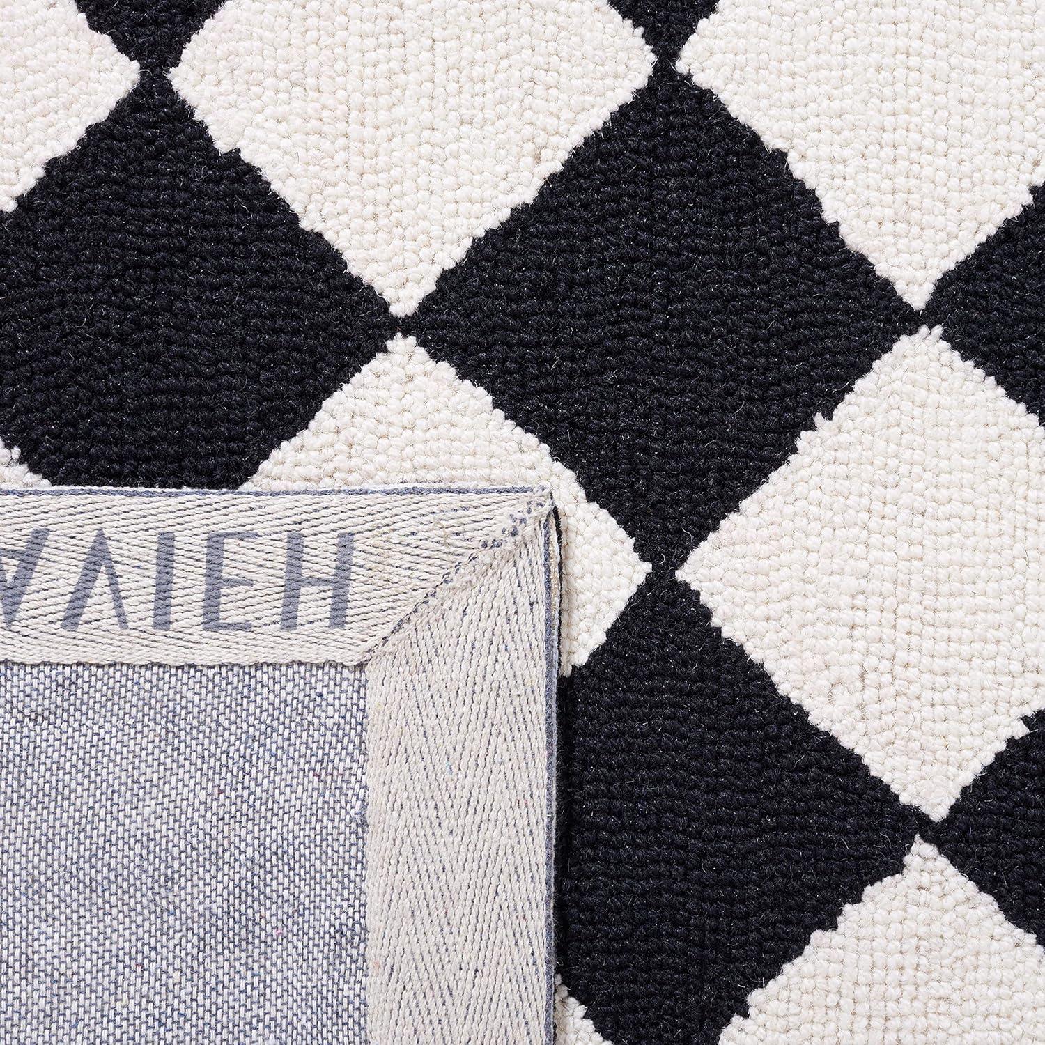 SAFAVIEH Chelsea Marilou Checkered Wool Area Rug, Black/Ivory, 6' x 6' Square