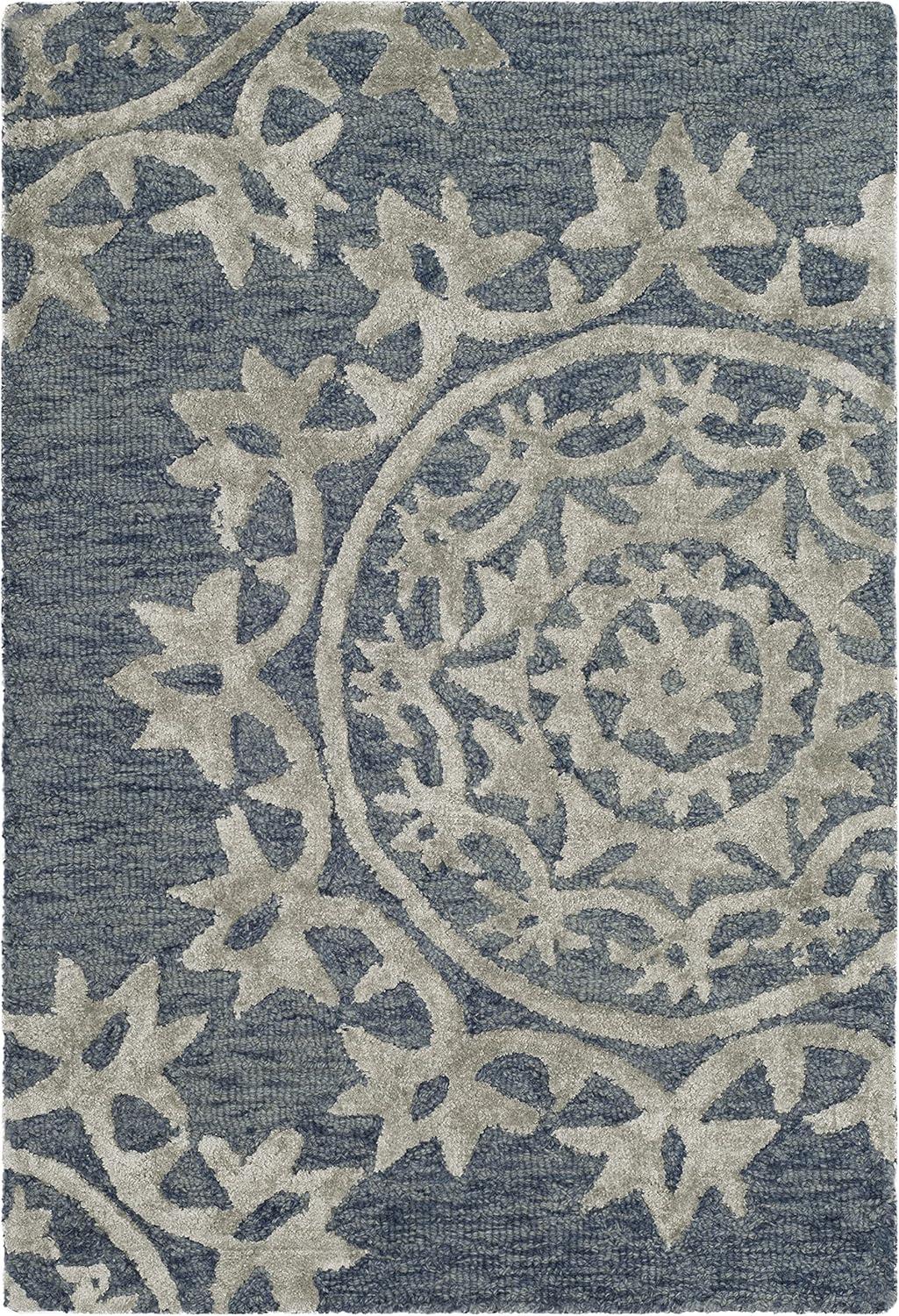 Bella BEL914 Hand Tufted Area Rug  - Safavieh