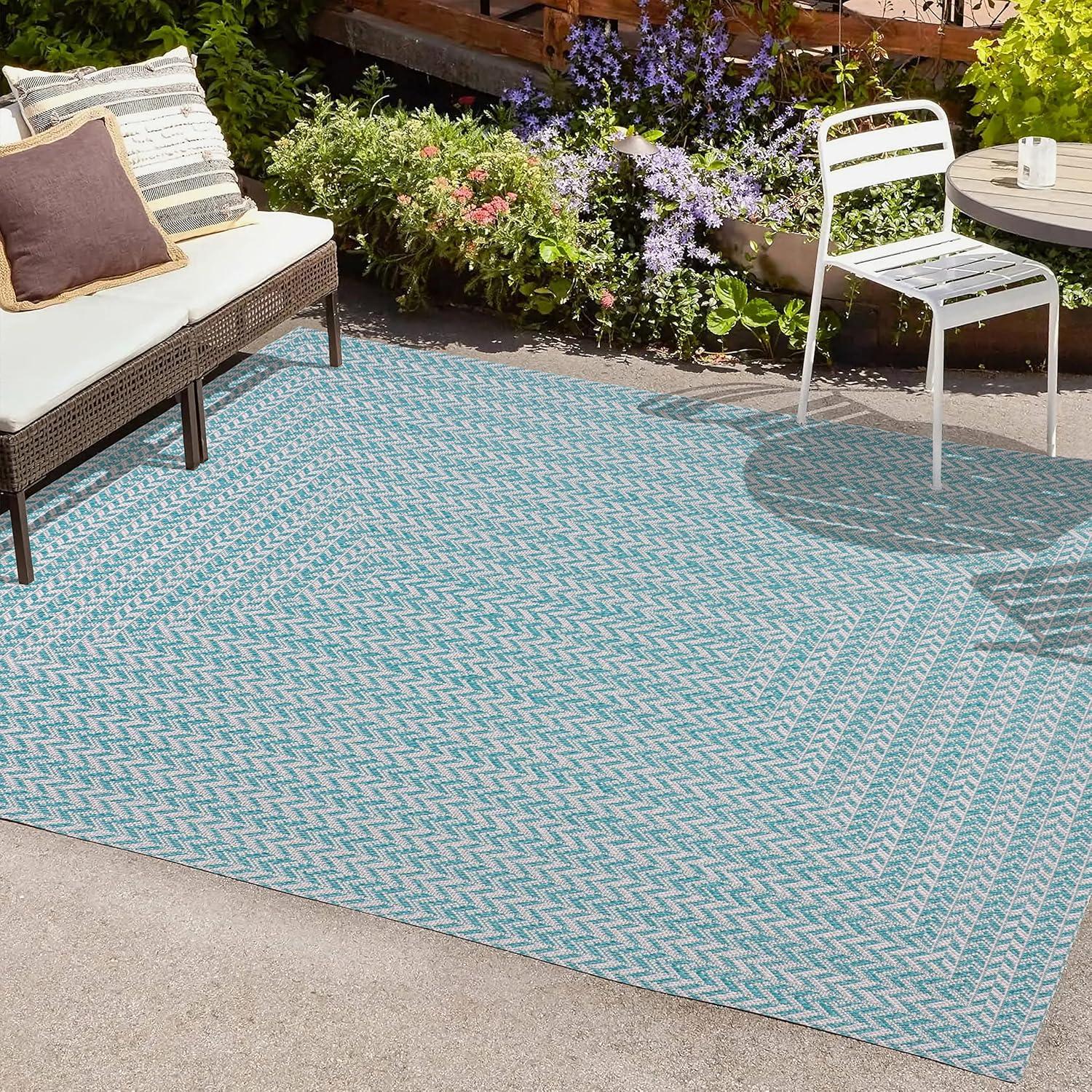 Aqua and Light Gray Geometric Synthetic 3x5 Indoor/Outdoor Rug