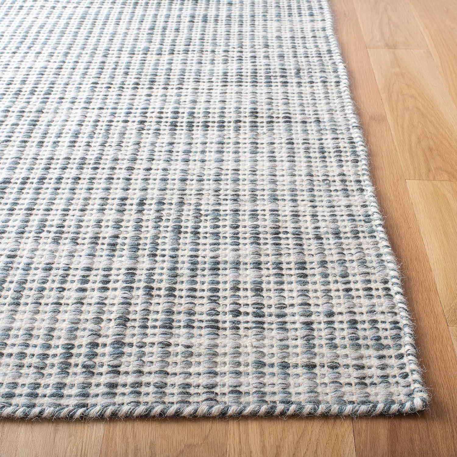 Handmade Gray and Ivory Wool Tufted 4' x 6' Rug